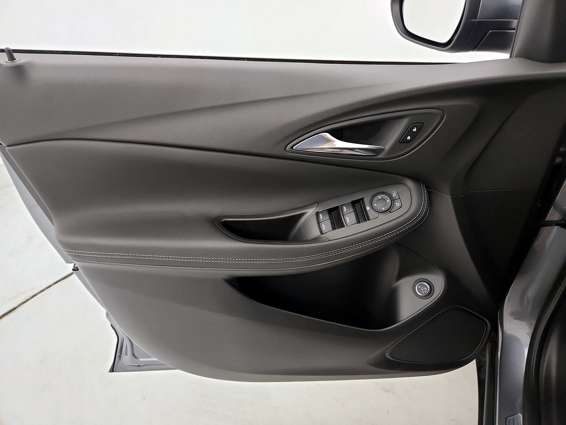 Thumbnail: 2021 Buick Encore GX - 12