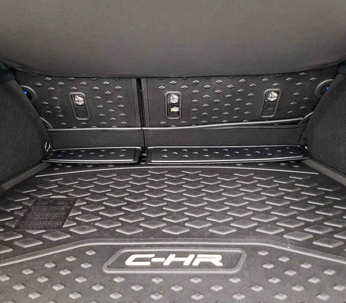 Trunk/Cargo (Seats Up)
