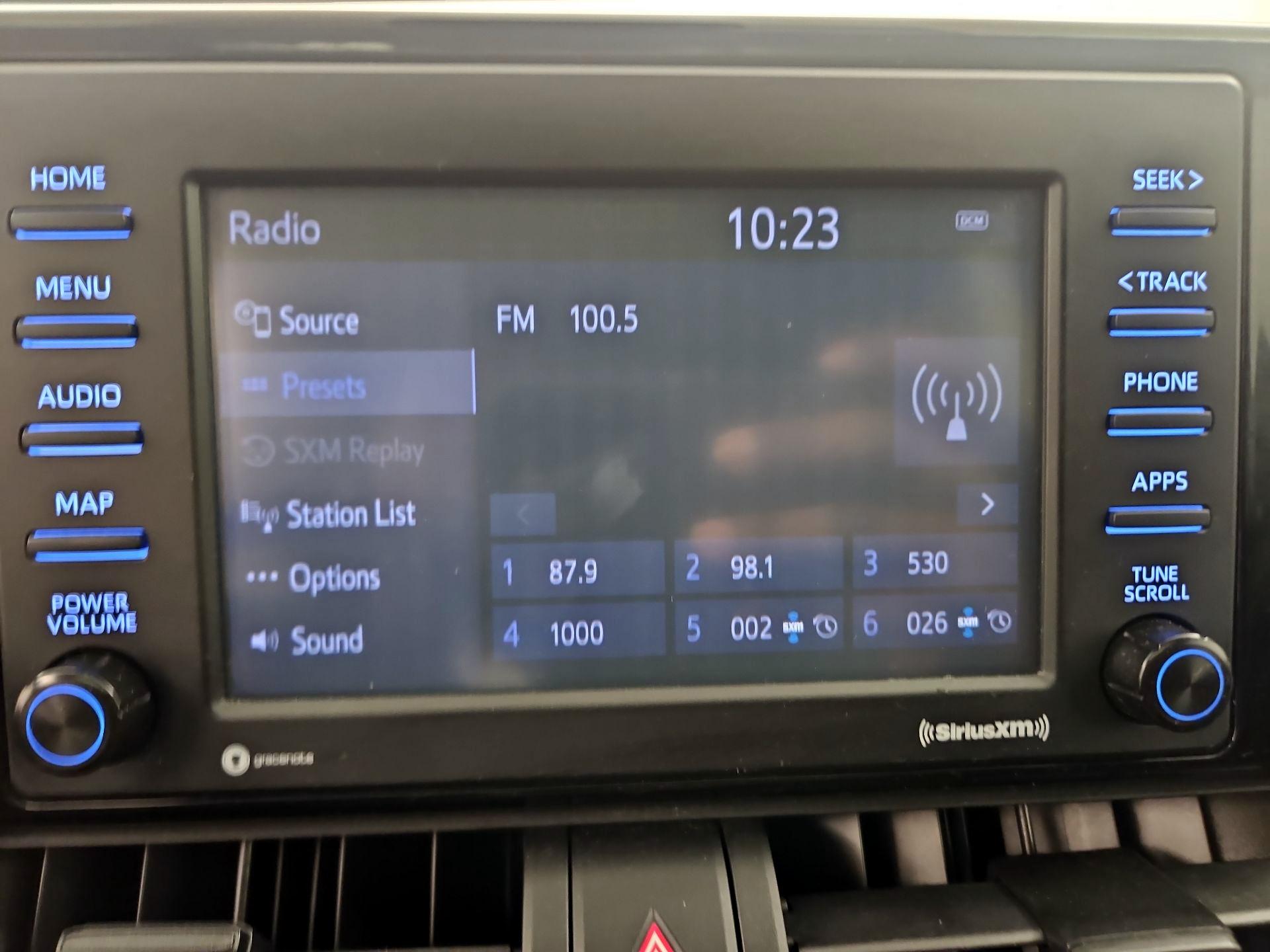 Thumbnail: 2020 Toyota RAV4 - 15