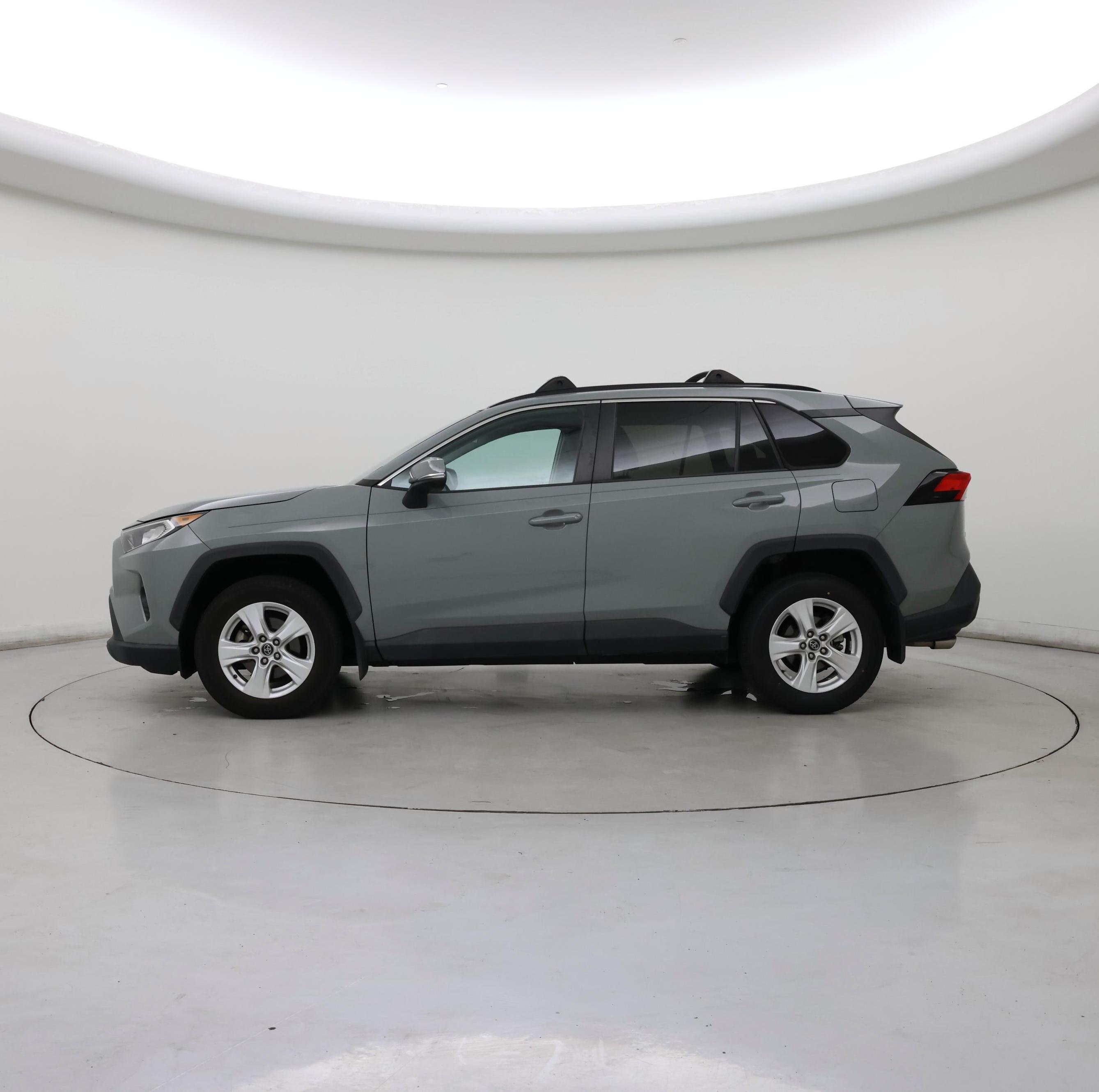 Thumbnail: 2020 Toyota RAV4 - 3