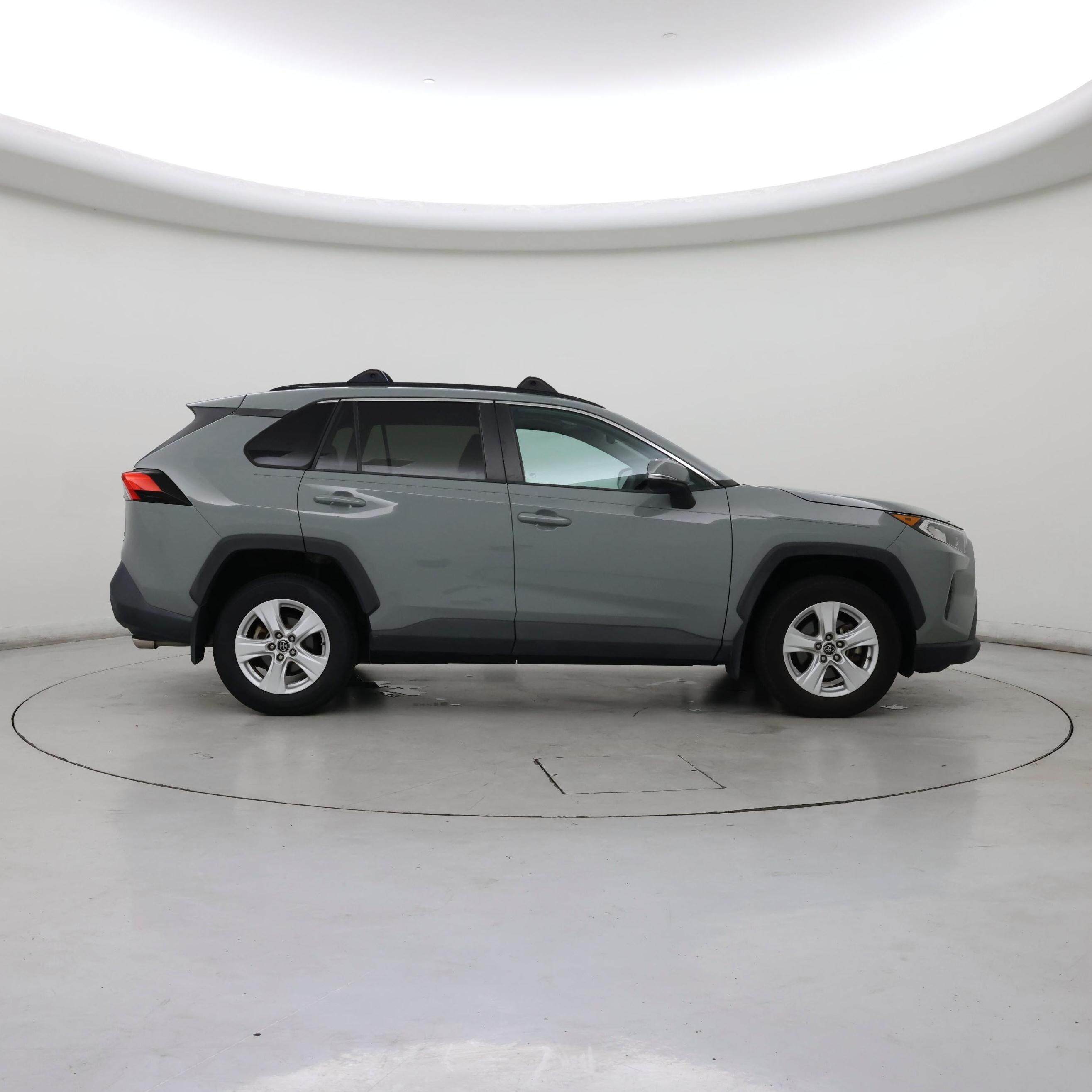 Thumbnail: 2020 Toyota RAV4 - 7