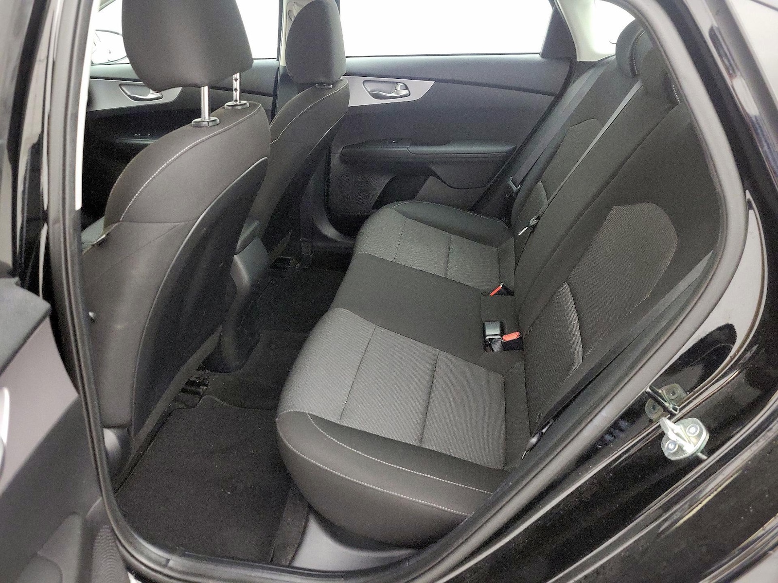 2023 Kia Forte LXS - Photo 20