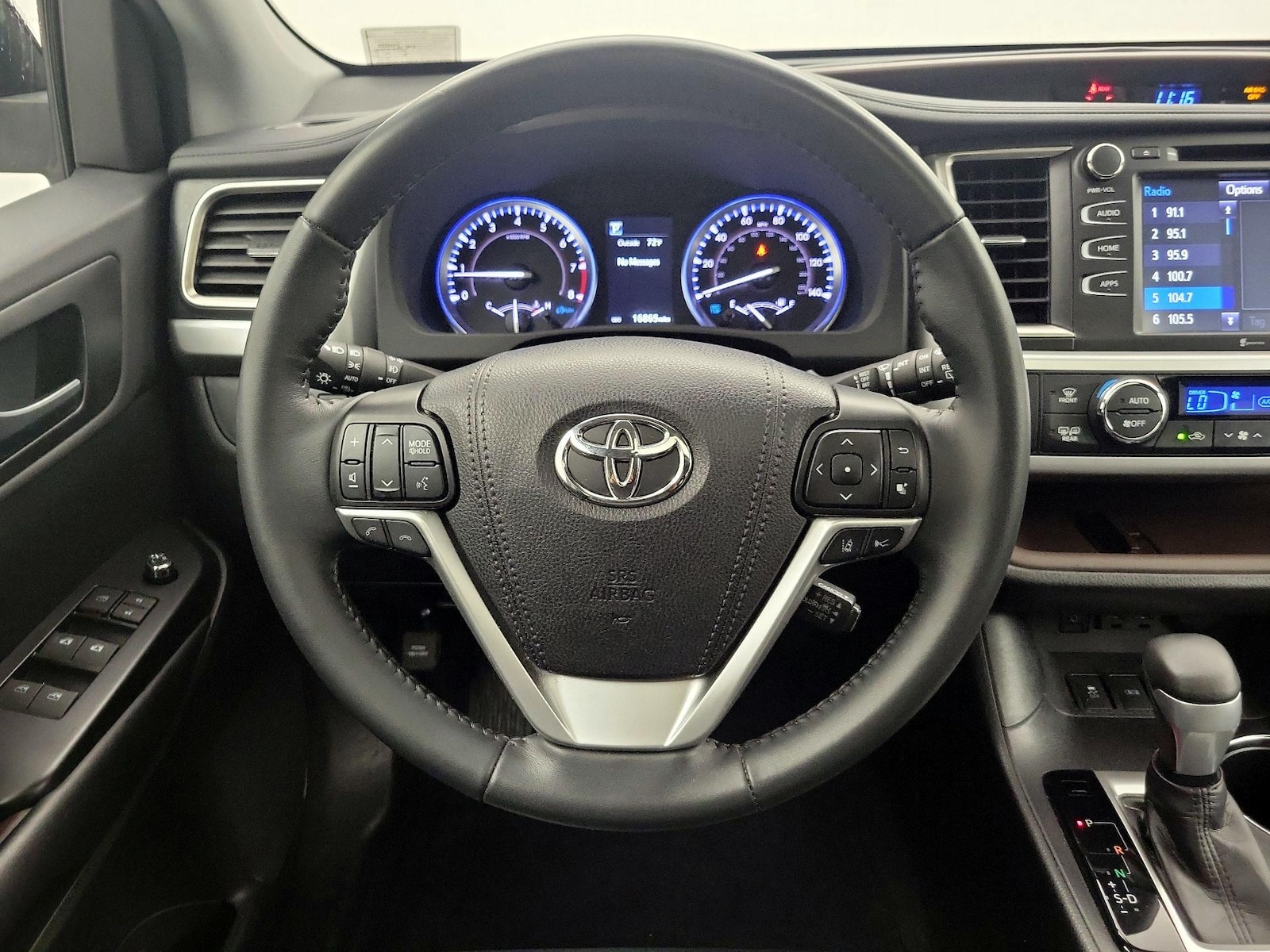 2019 Toyota Highlander XLE - Photo 11