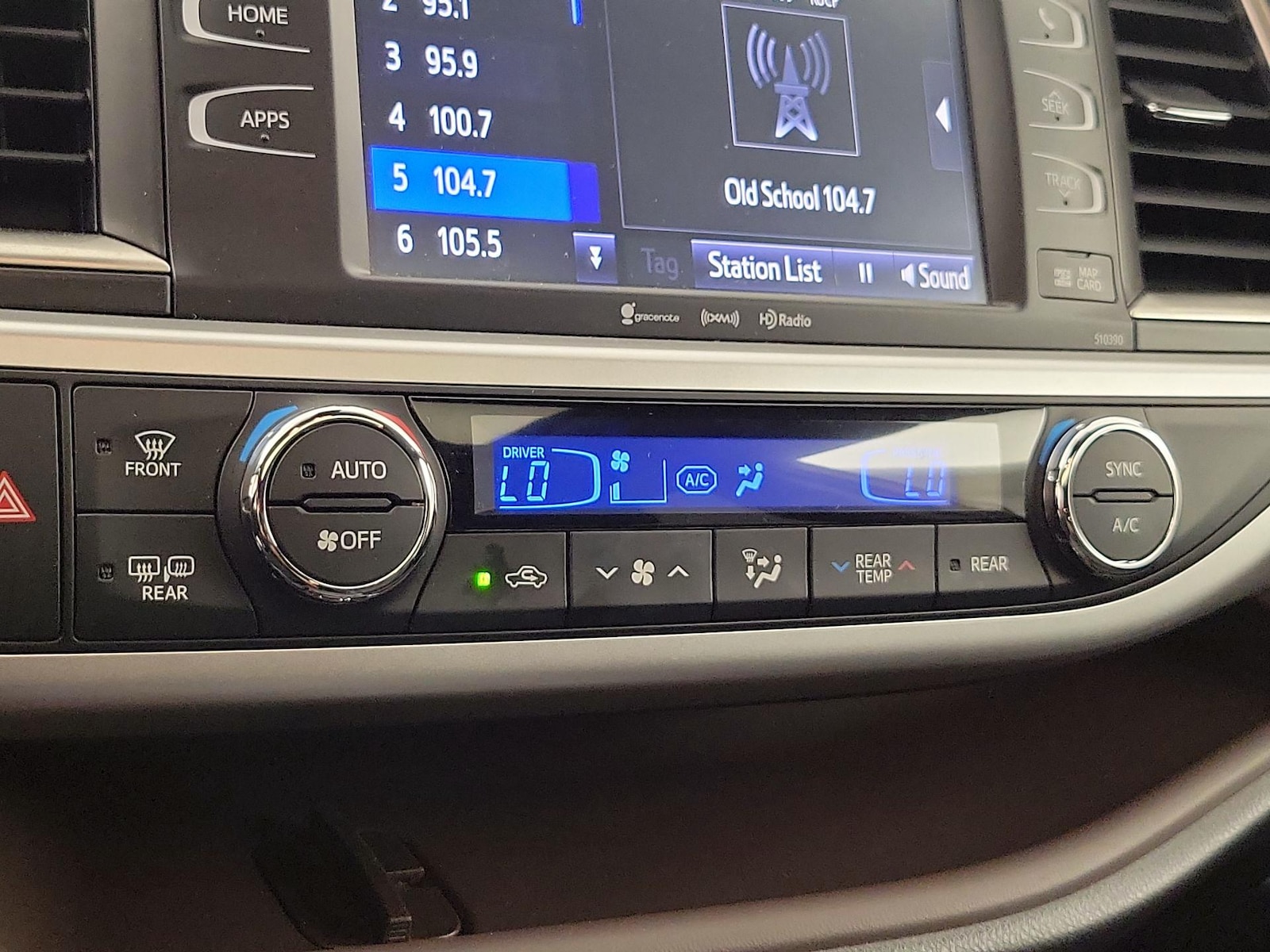 2019 Toyota Highlander XLE - Photo 17