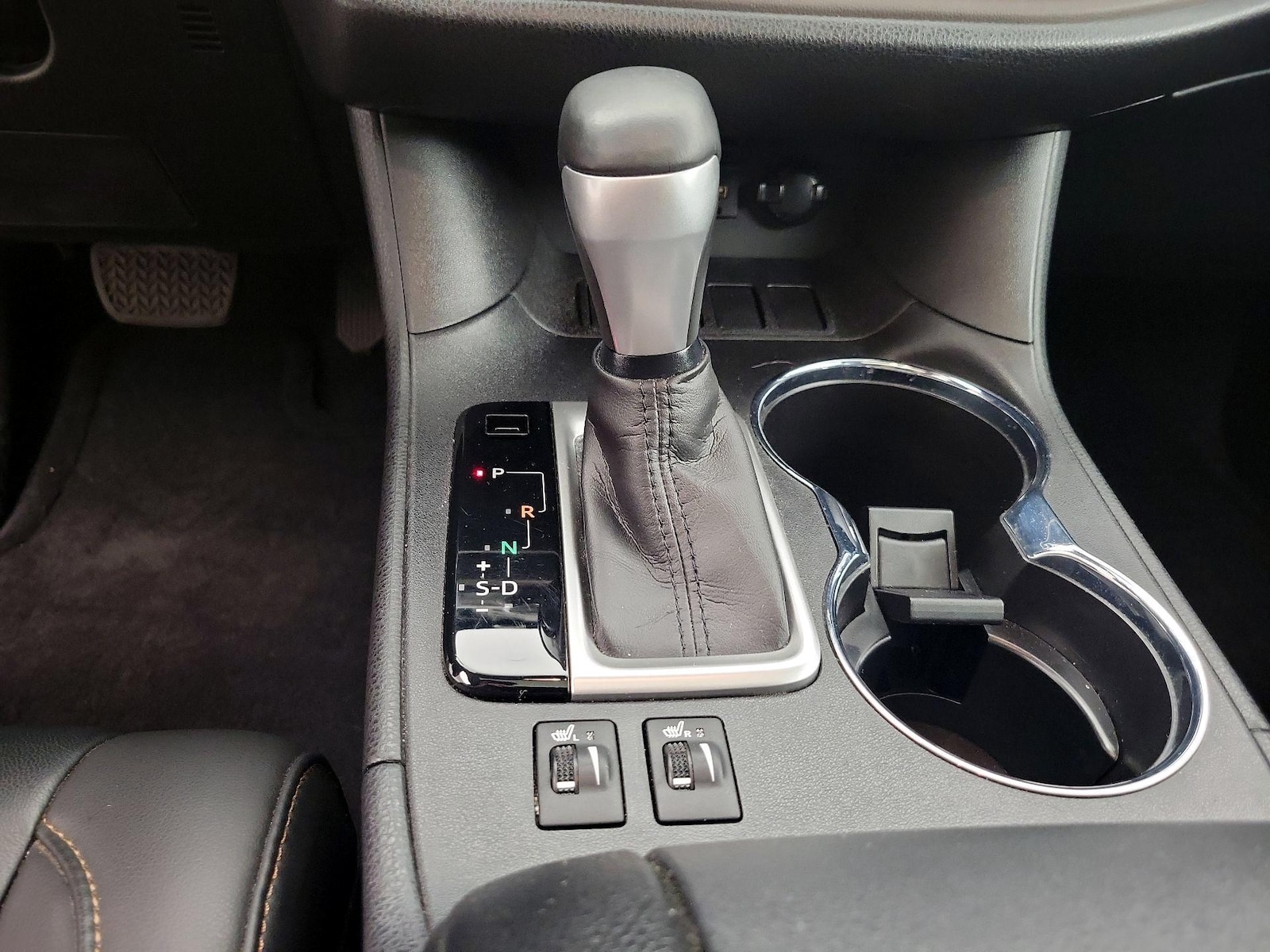 2019 Toyota Highlander XLE - Photo 18