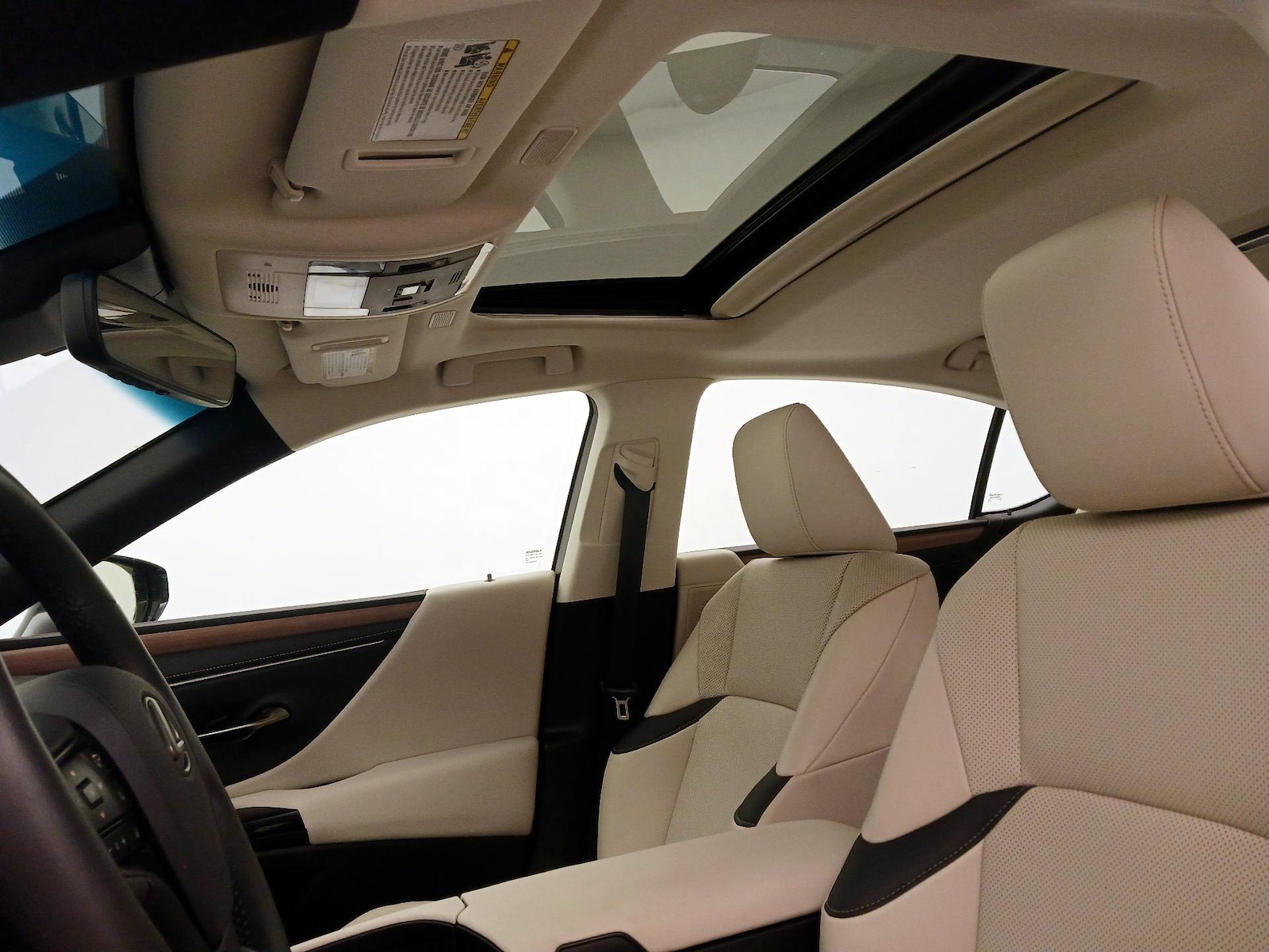 Sunroof(s) & Overhead Airbags