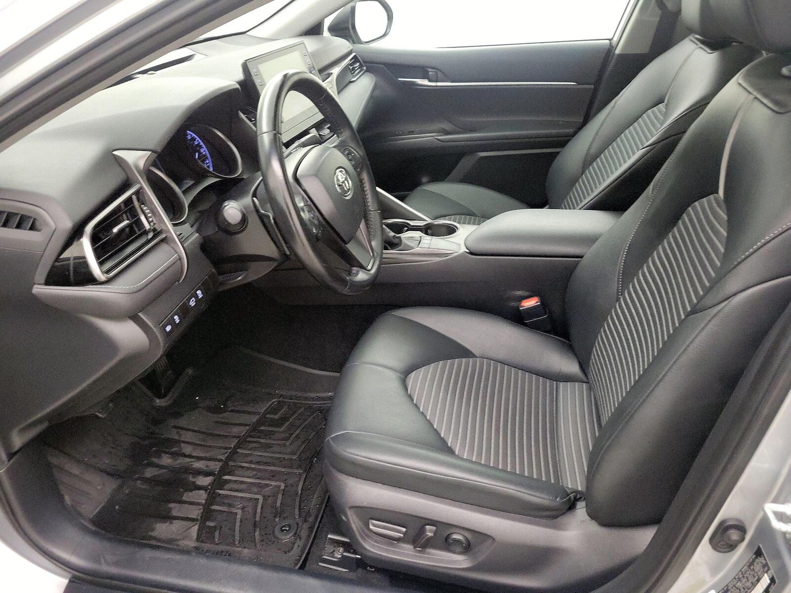 Power Seat(s) & Side Airbags