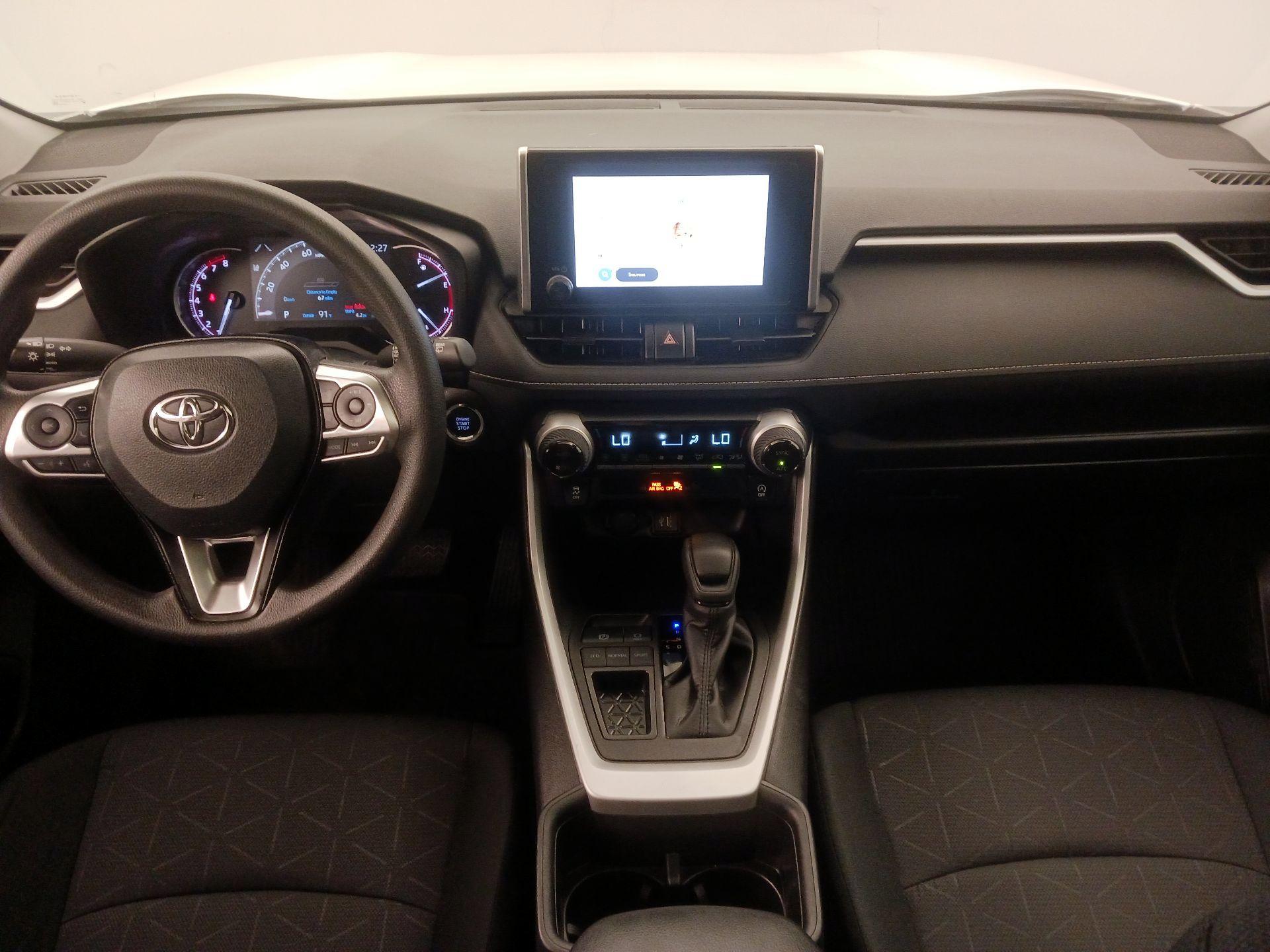 Thumbnail: 2024 Toyota RAV4 - 9