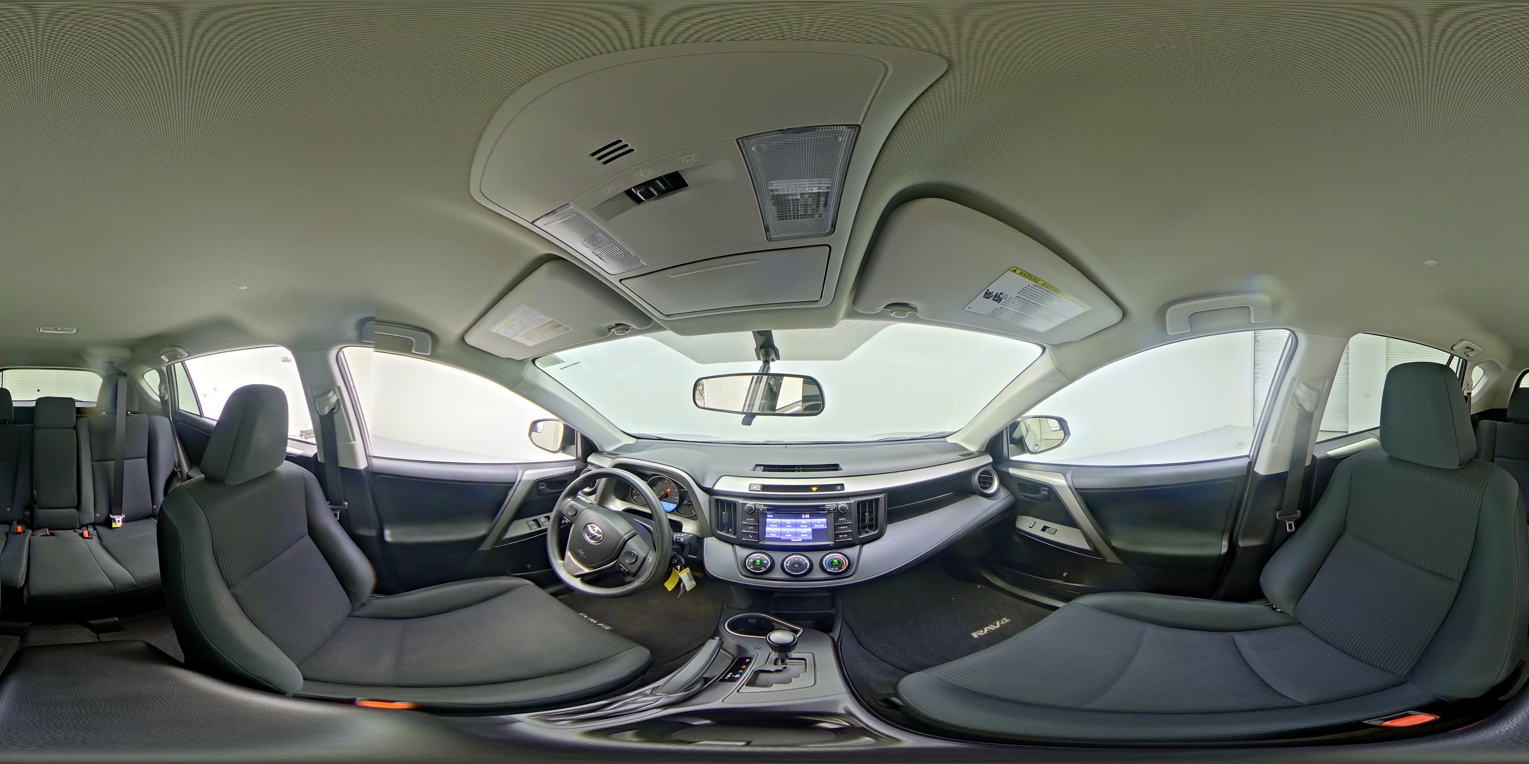 2016 Toyota RAV4 LE - Photo 24