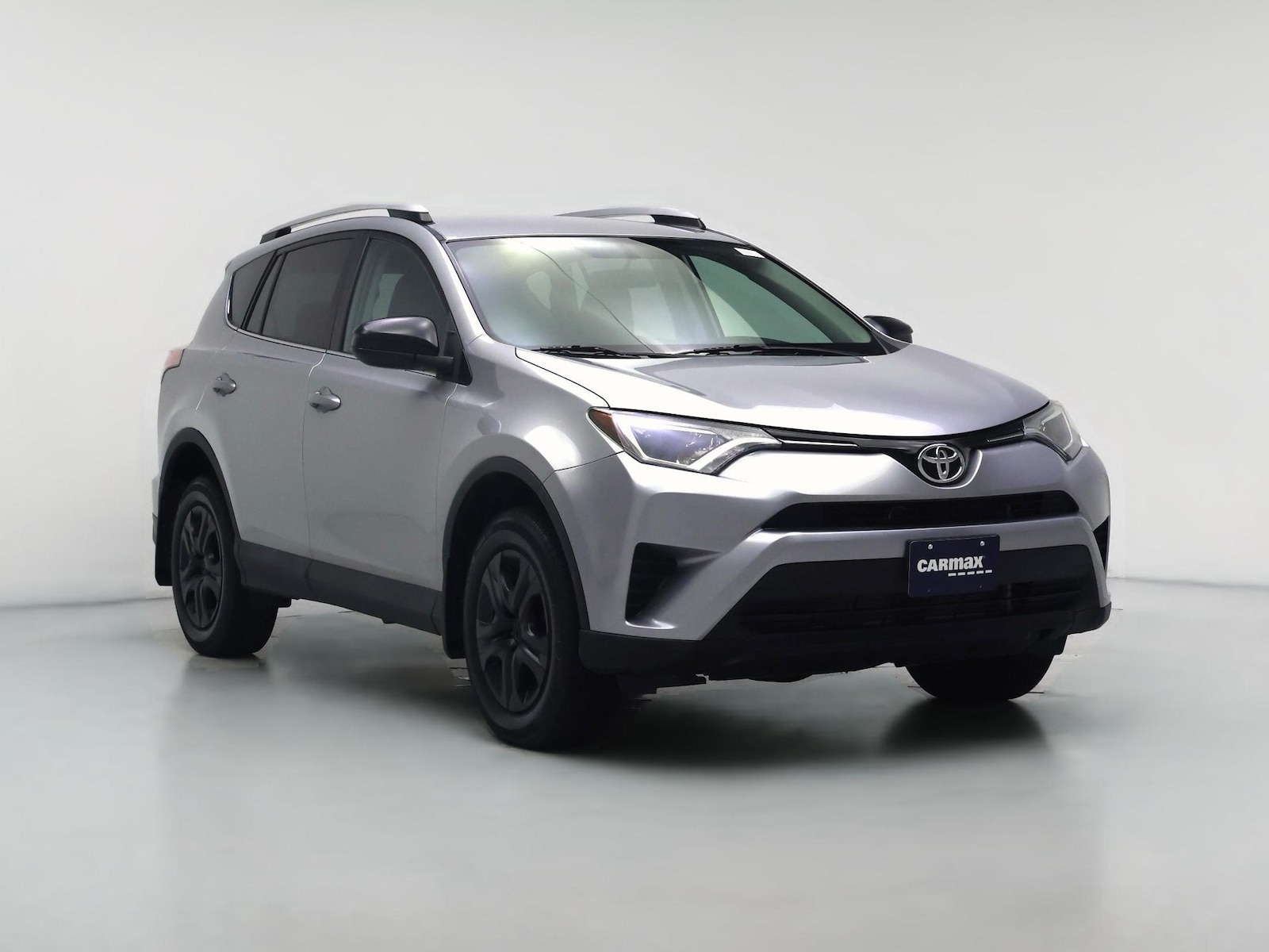 2016 Toyota RAV4 LE - Photo 1