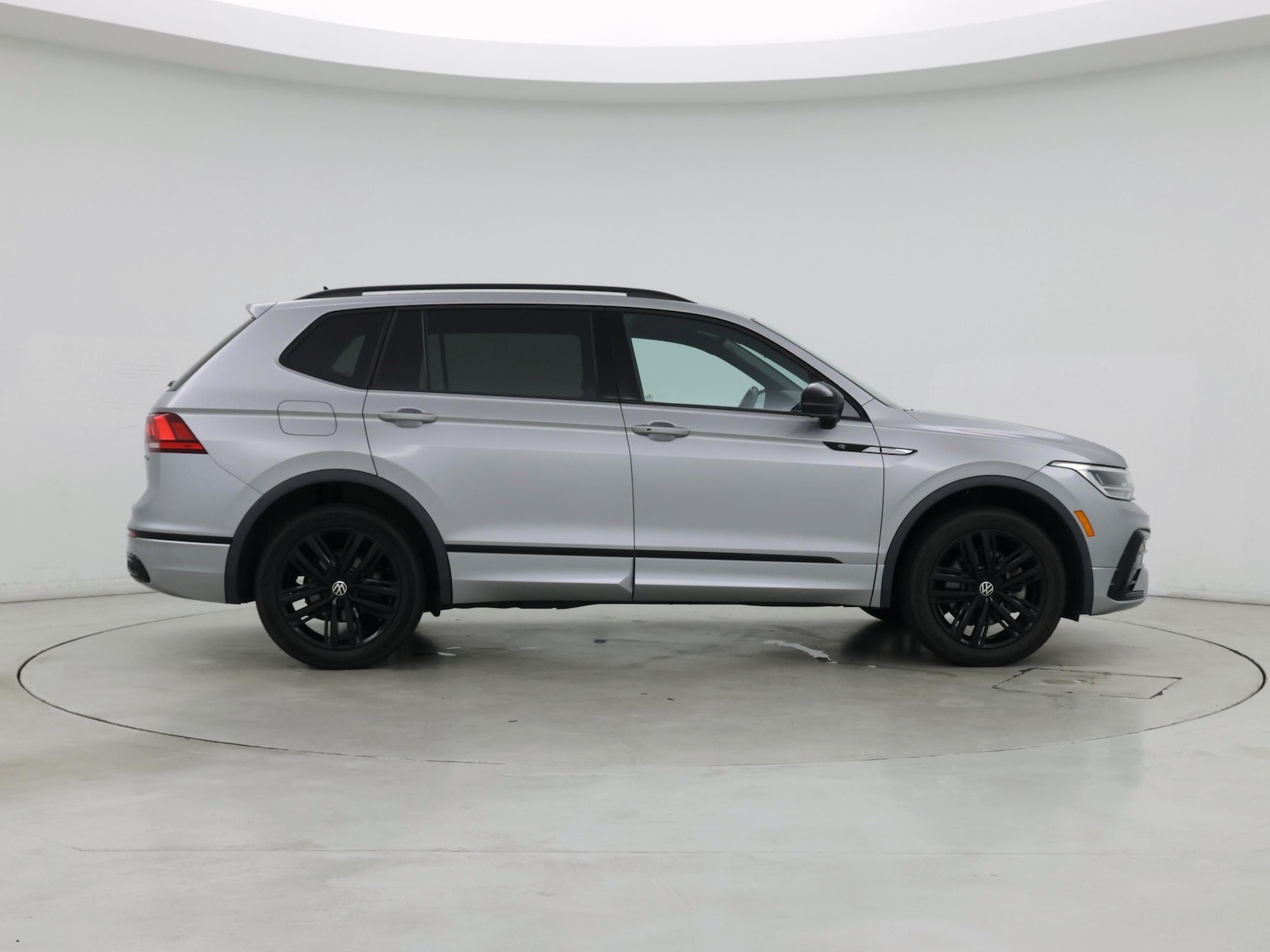 2022 Volkswagen Tiguan SE R-LINE BLACK - Photo 8
