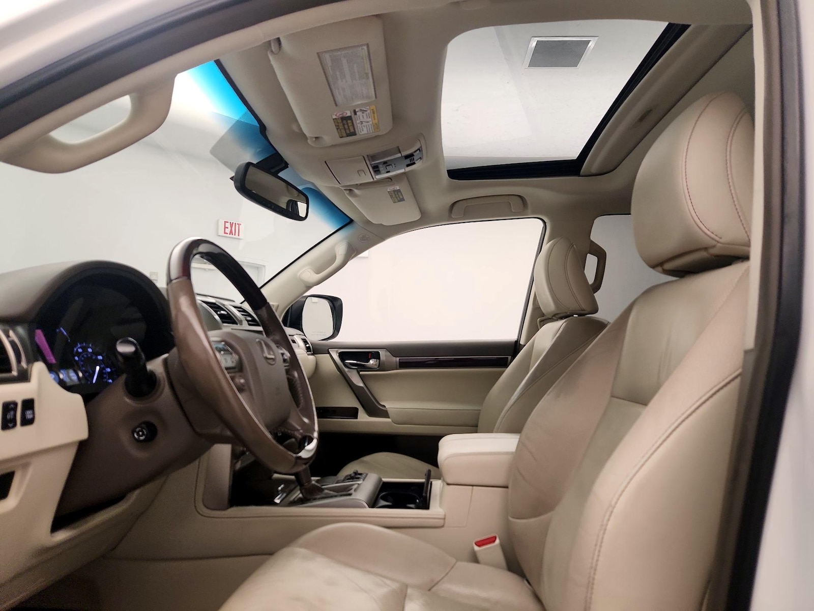 Sunroof(s) & Overhead Airbags