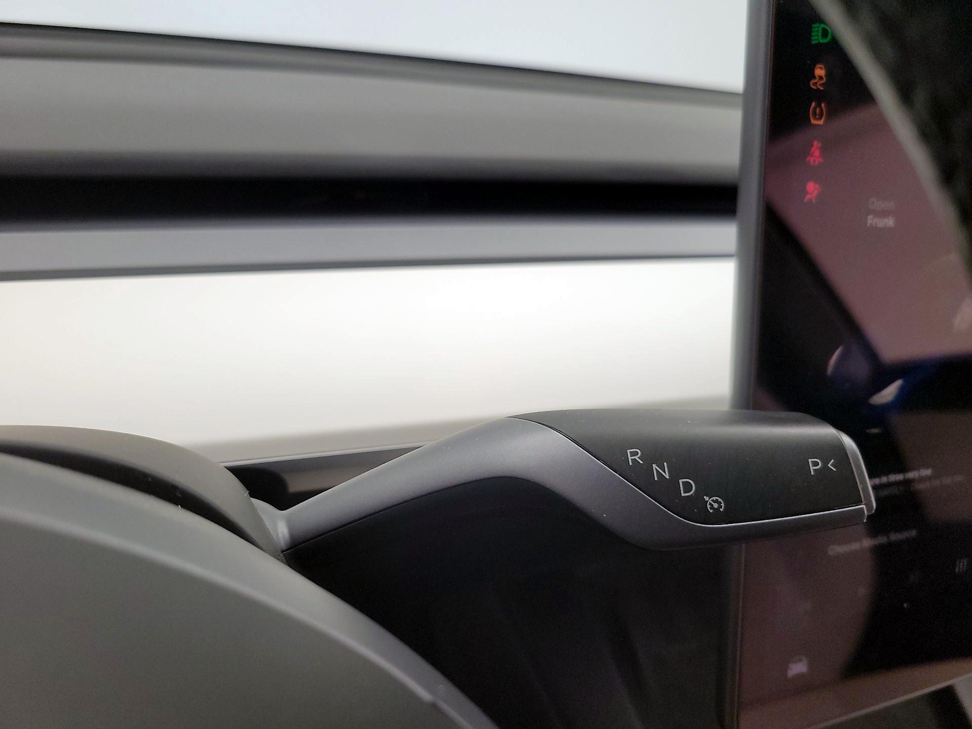Thumbnail: 2022 Tesla Model Y - 17