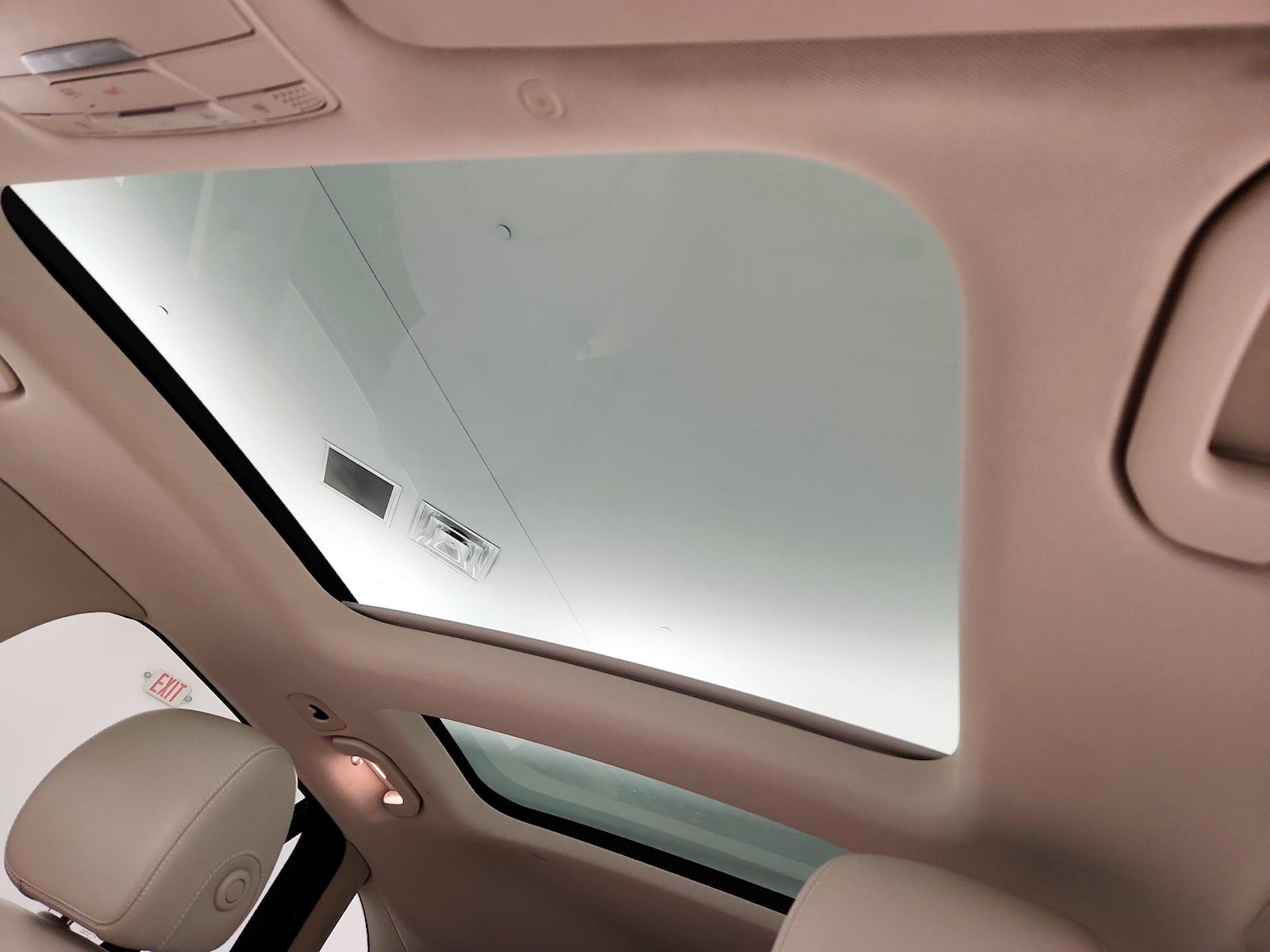 2021 Mercedes-Benz GLC GLC300 - Photo 19