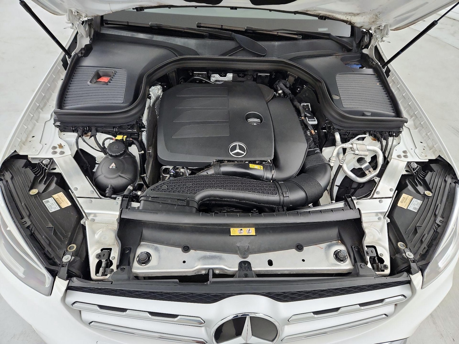 2021 Mercedes-Benz GLC GLC300 - Photo 23
