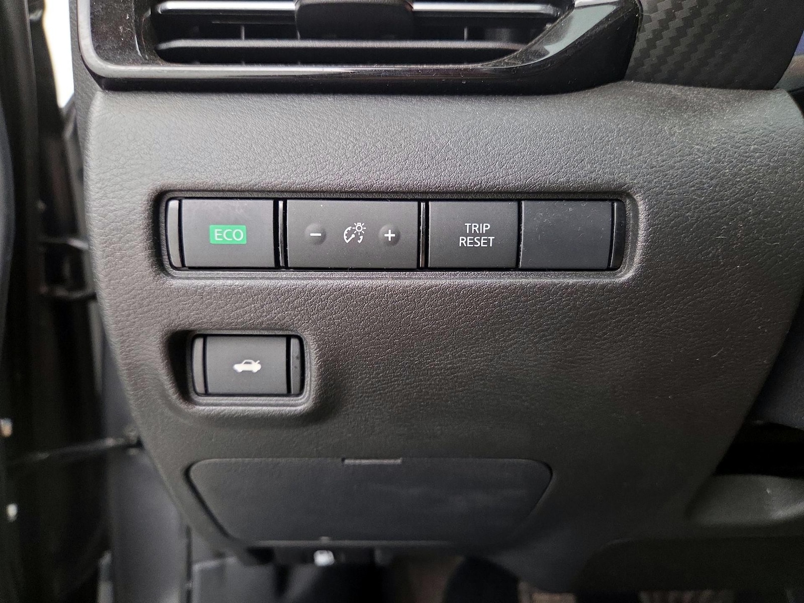 2020 Nissan Sentra SR - Photo 14