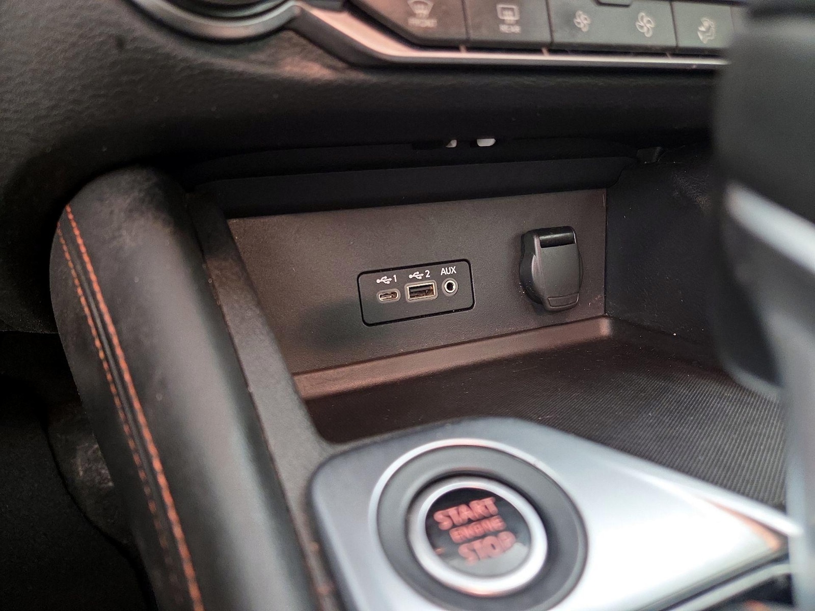 2020 Nissan Sentra SR - Photo 19