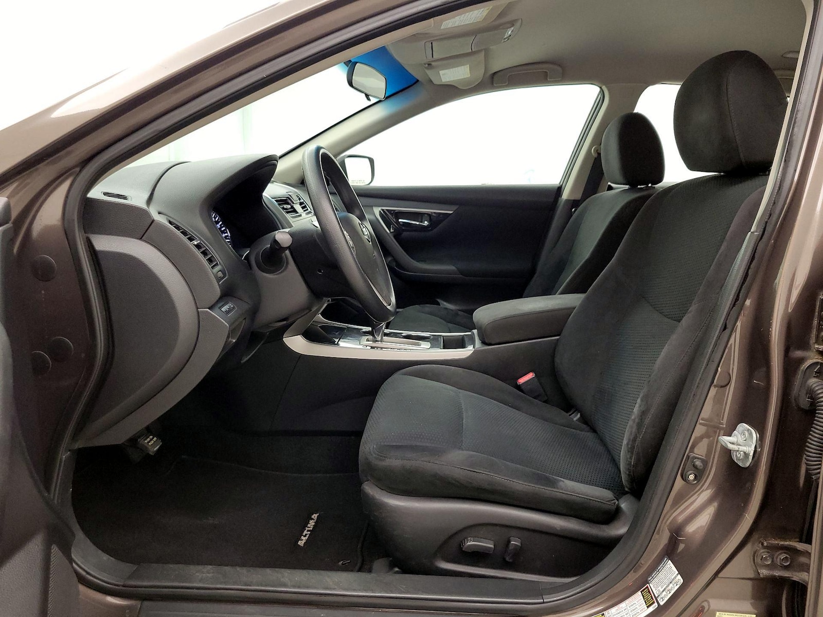 Power Seat(s) & Side Airbags