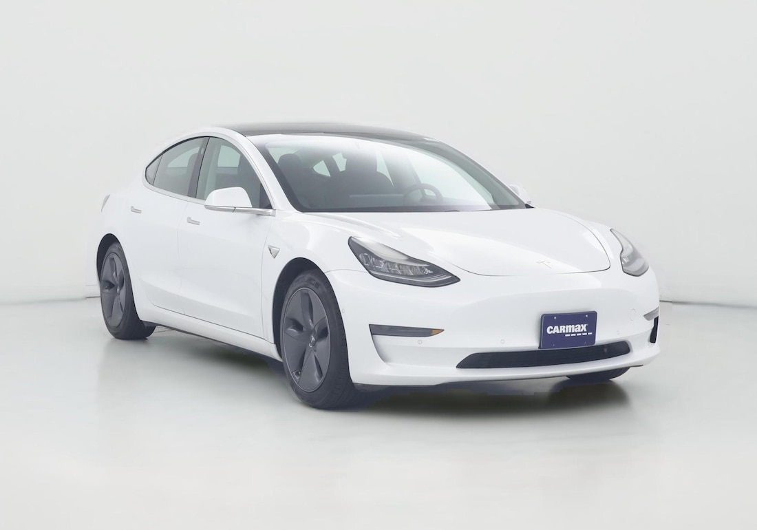 2020 Tesla Model 3 Standard Range Plus in White — CarMax photo