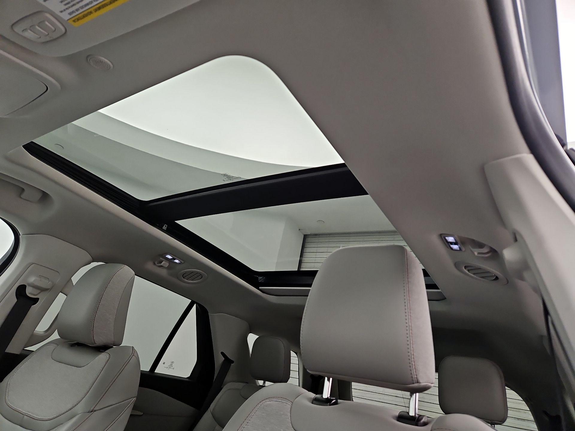 Thumbnail: 2025 Ford Explorer - 19