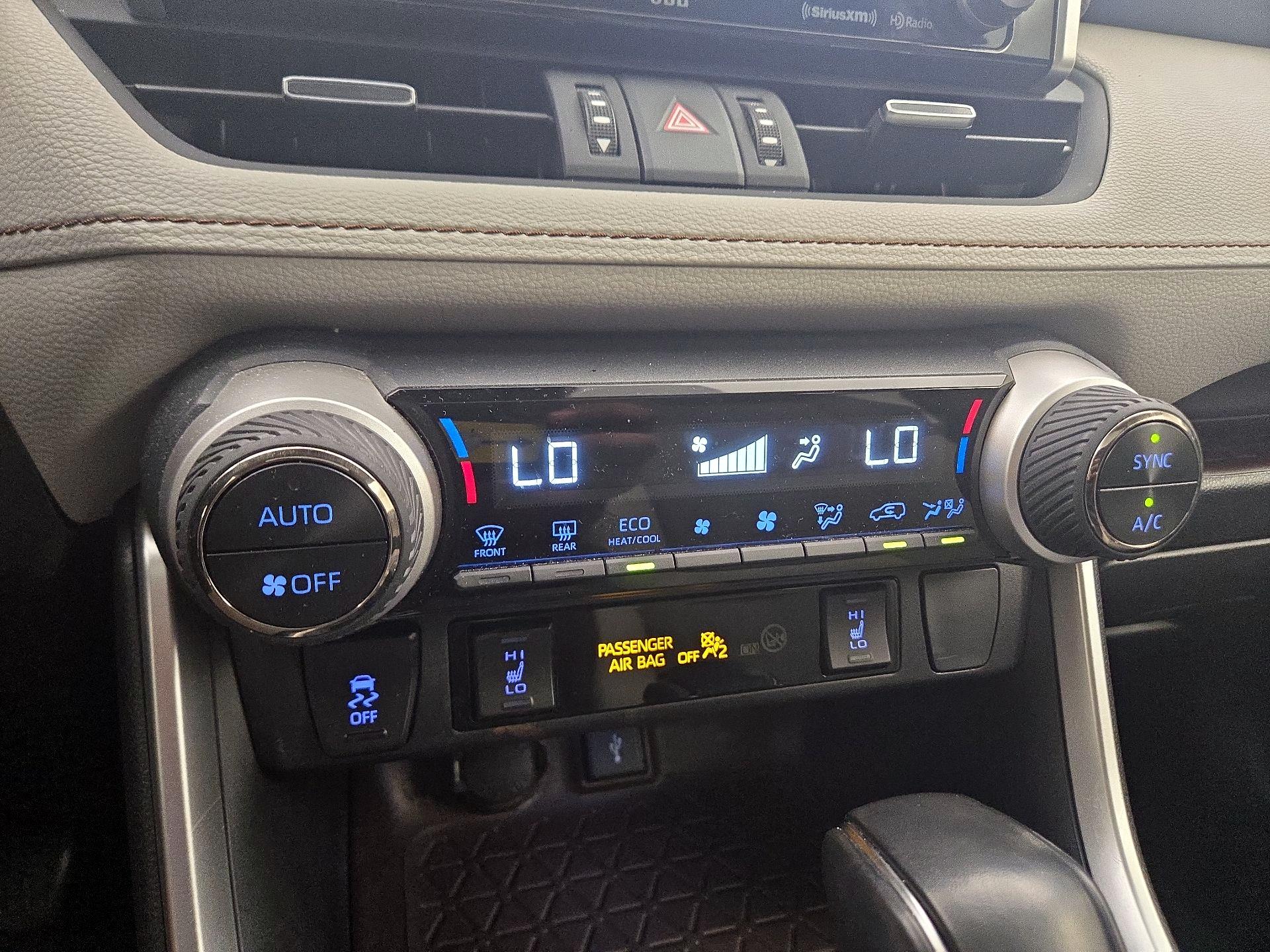 Thumbnail: 2021 Toyota RAV4 - 17