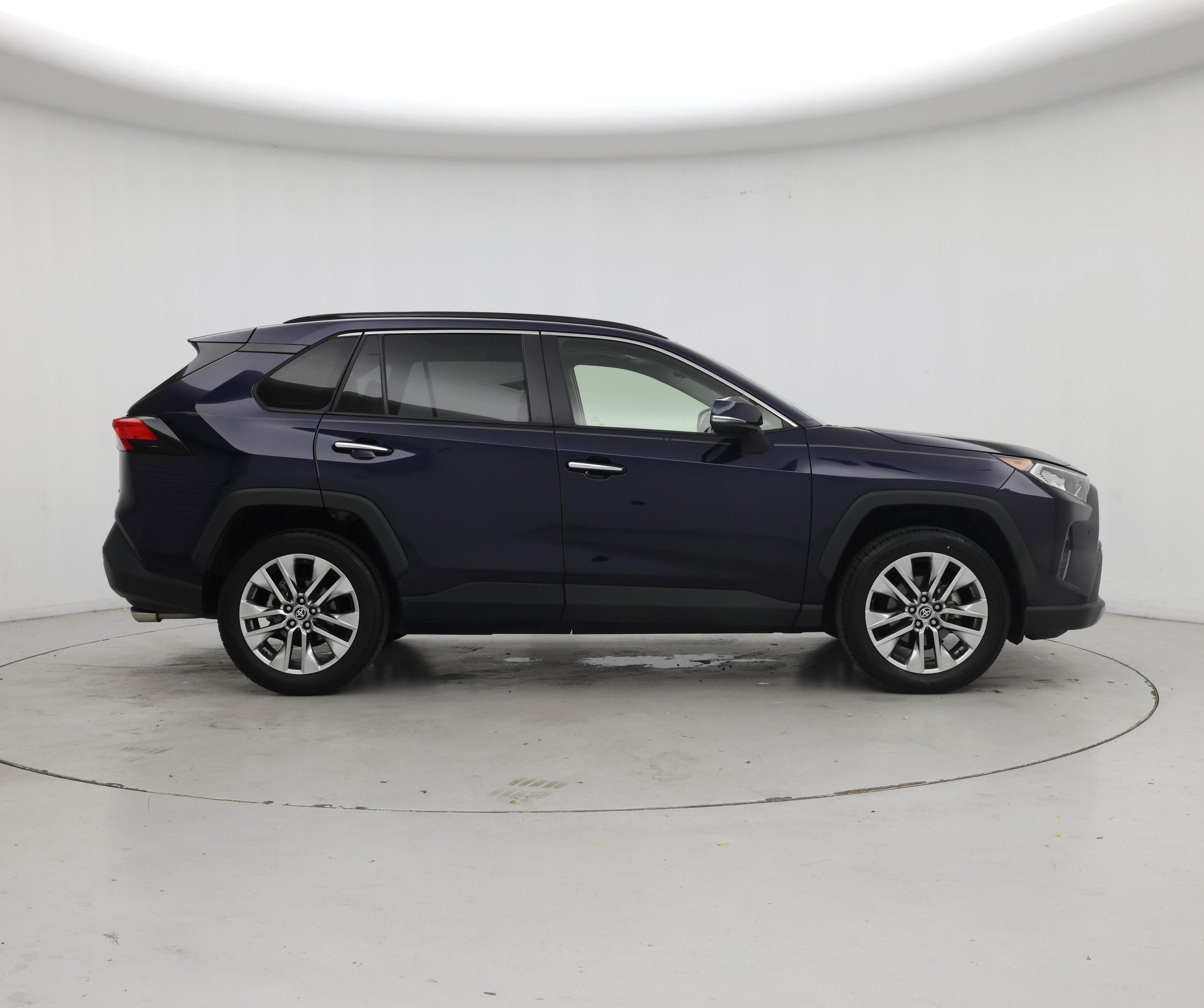 Thumbnail: 2021 Toyota RAV4 - 7