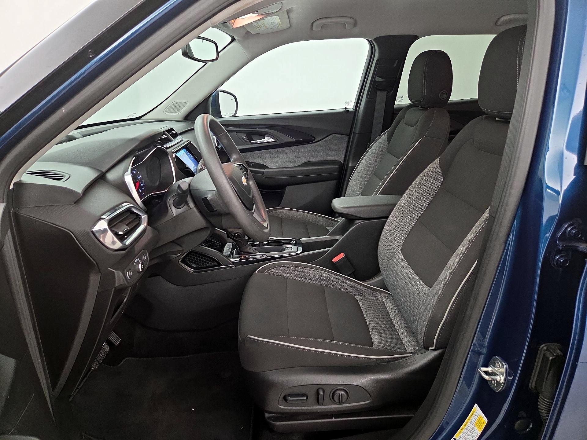 Thumbnail: 2021 Chevrolet TrailBlazer - 11