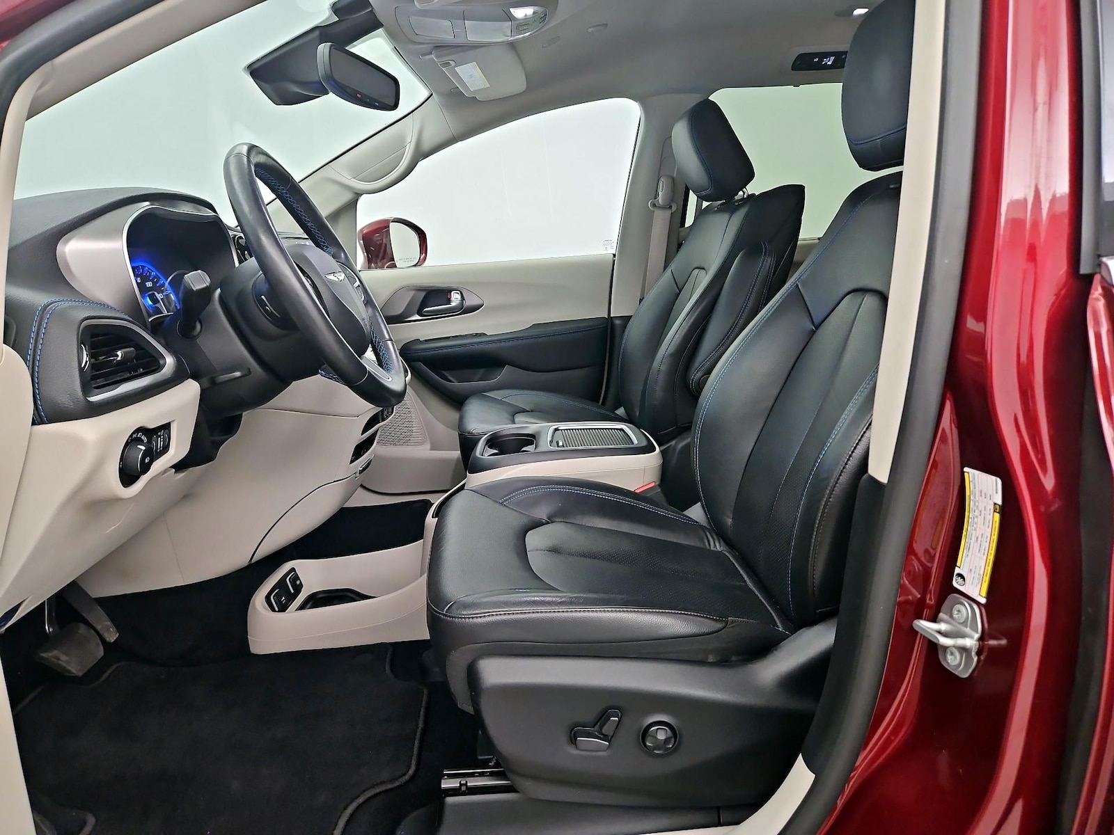 2021 Chrysler Pacifica Touring L - Photo 12