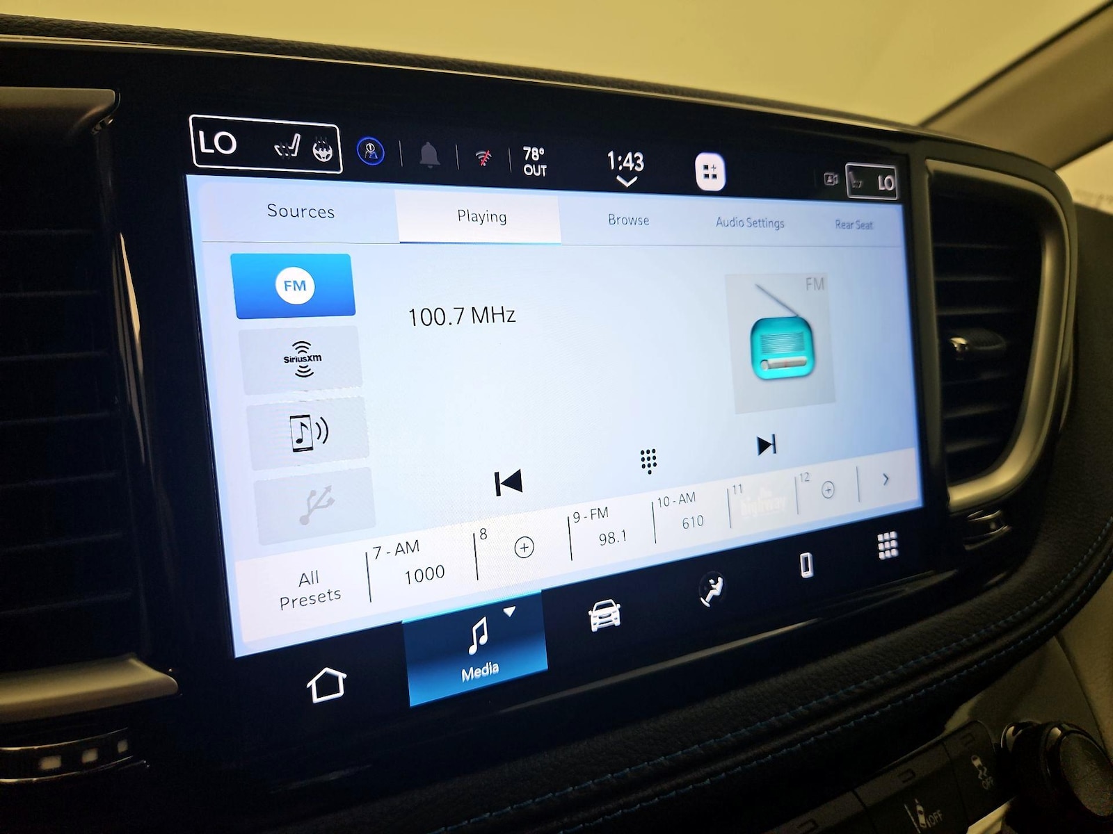 2021 Chrysler Pacifica Touring L - Photo 16
