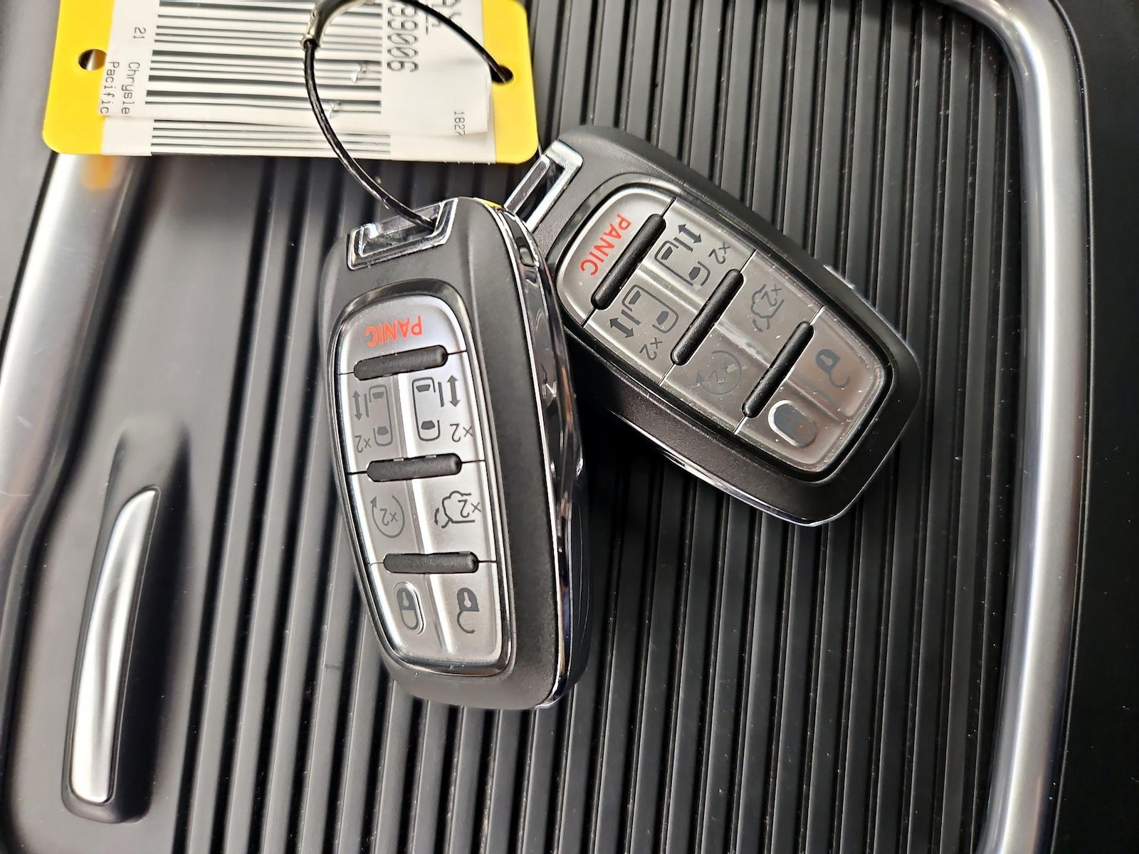 2021 Chrysler Pacifica Touring L - Photo 25