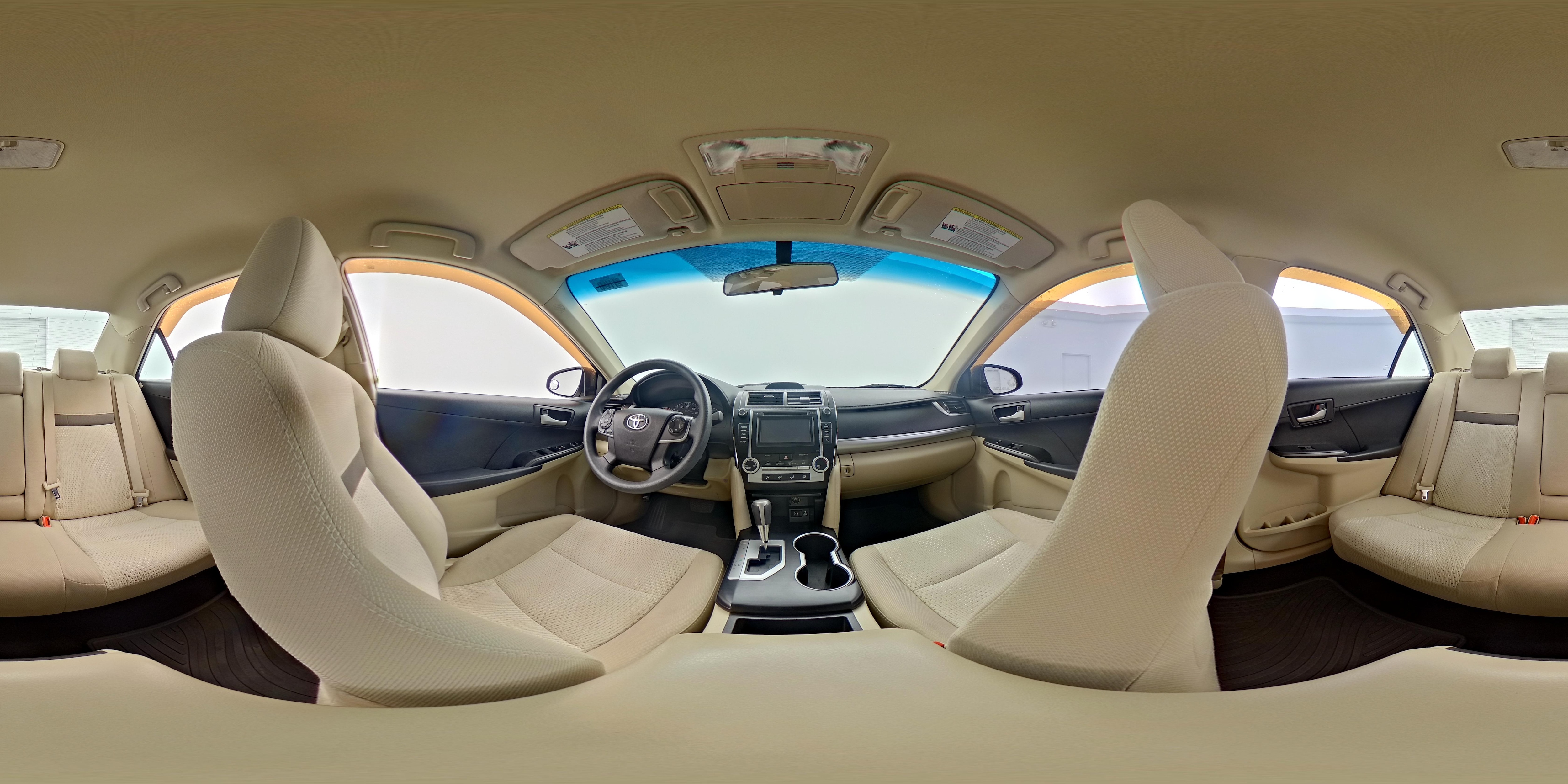 2014 Toyota Camry L - Photo 25