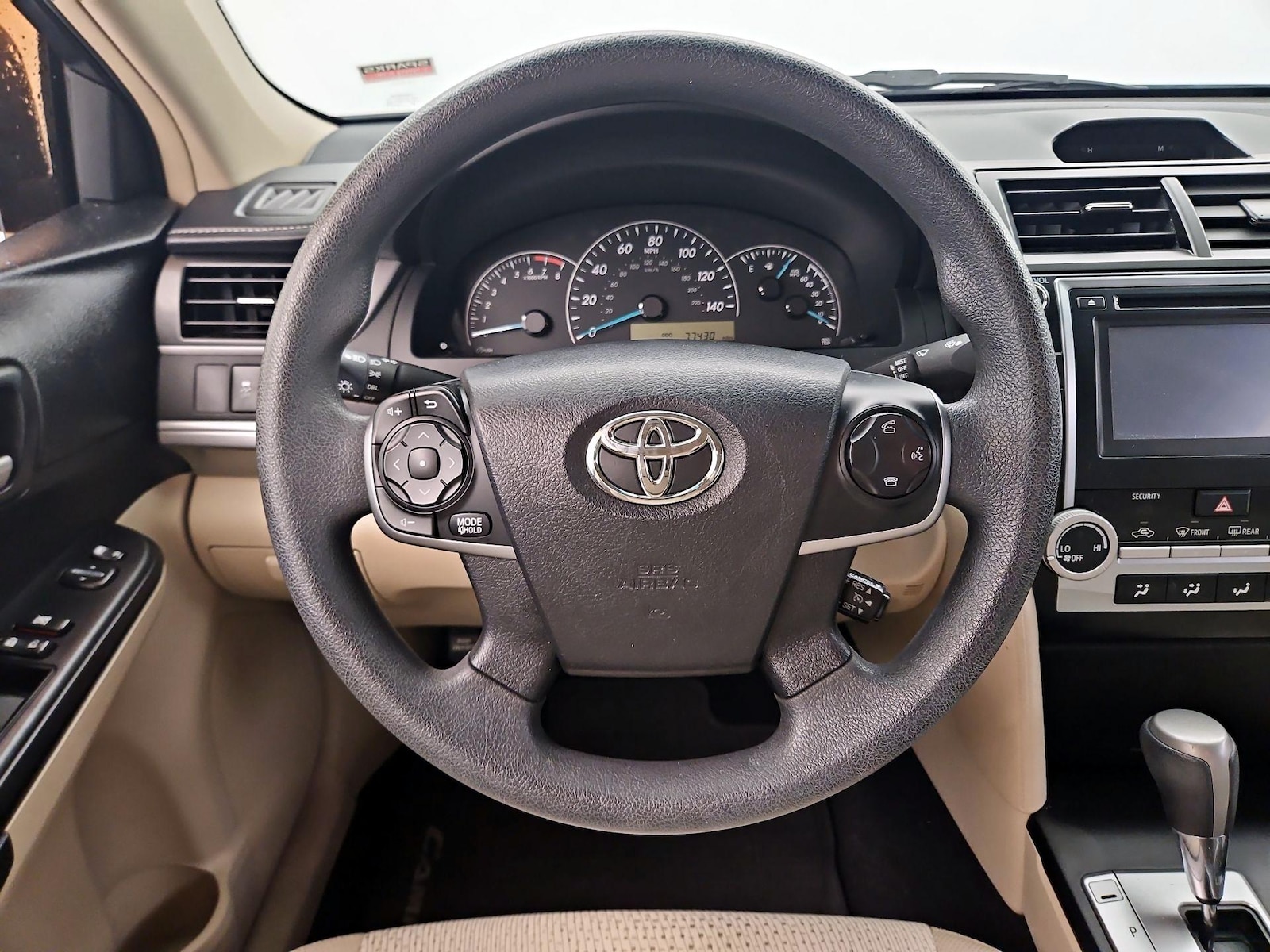 2014 Toyota Camry L - Photo 11