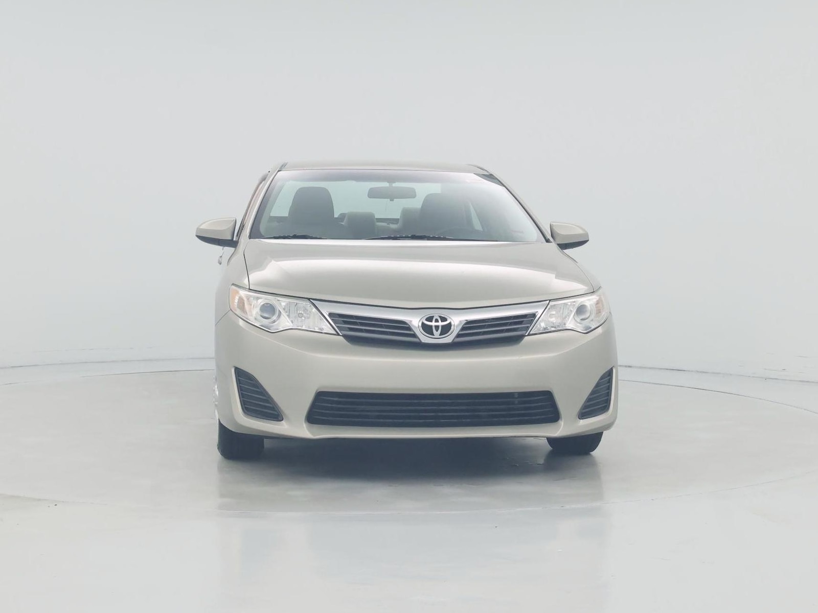 2014 Toyota Camry L - Photo 6