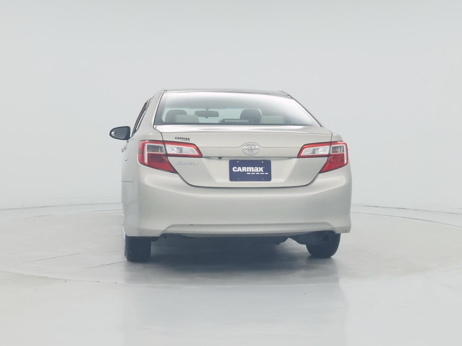 2014 Toyota Camry L - Photo 7