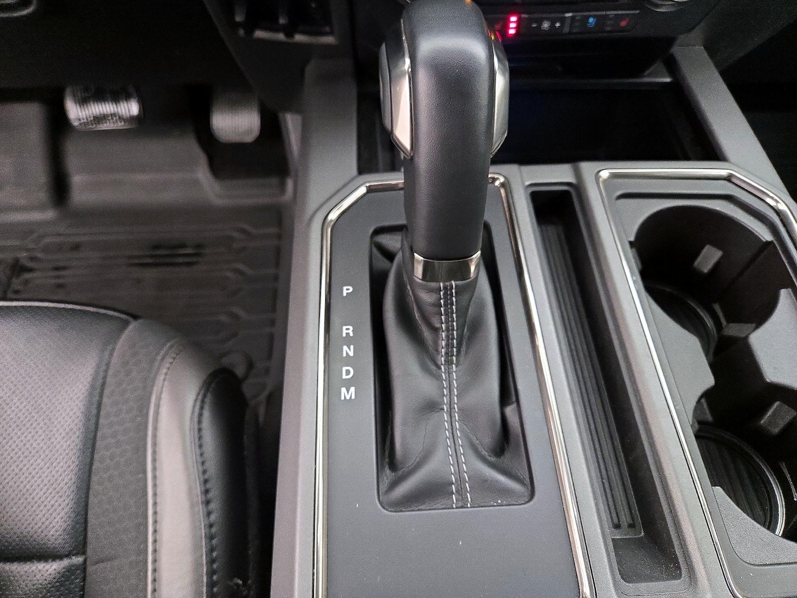 2019 Ford F-150 Raptor - Photo 19