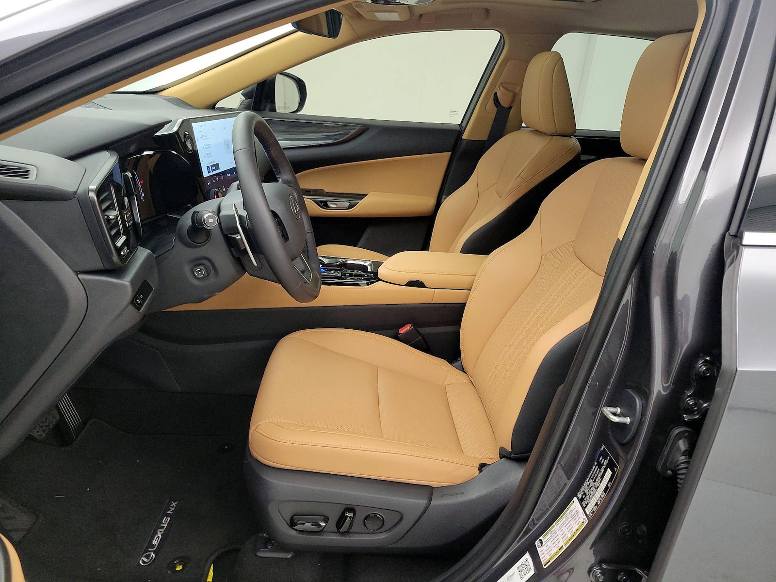 2026 Lexus NX 350 - Photo 12