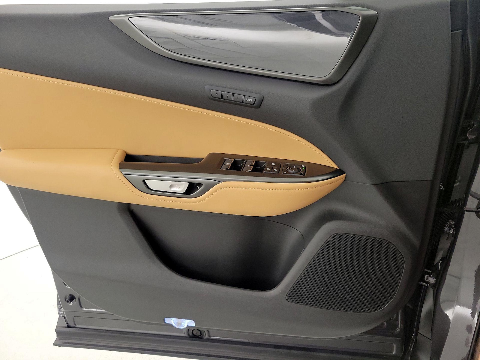 2026 Lexus NX 350 - Photo 13