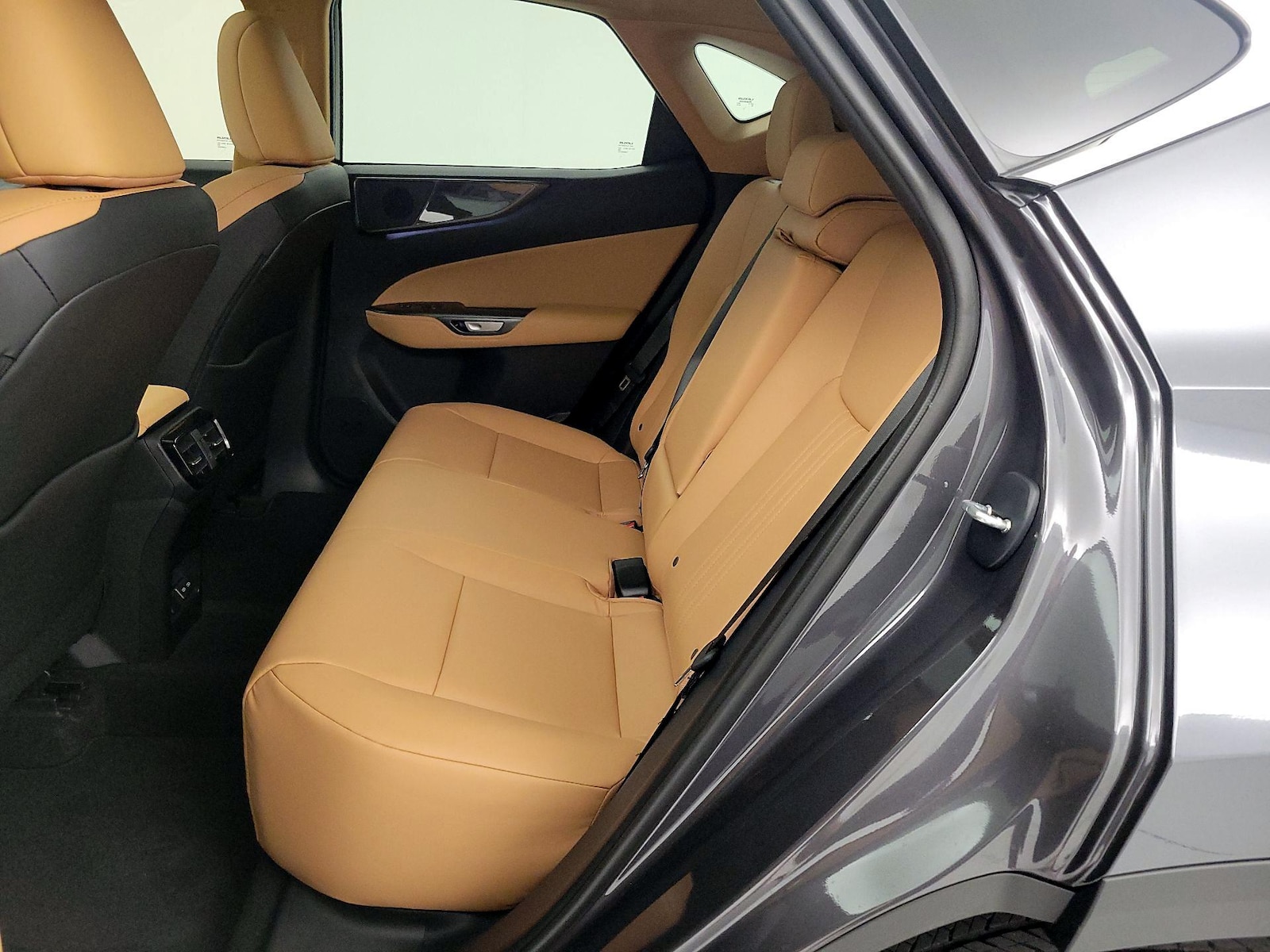 2026 Lexus NX 350 - Photo 21