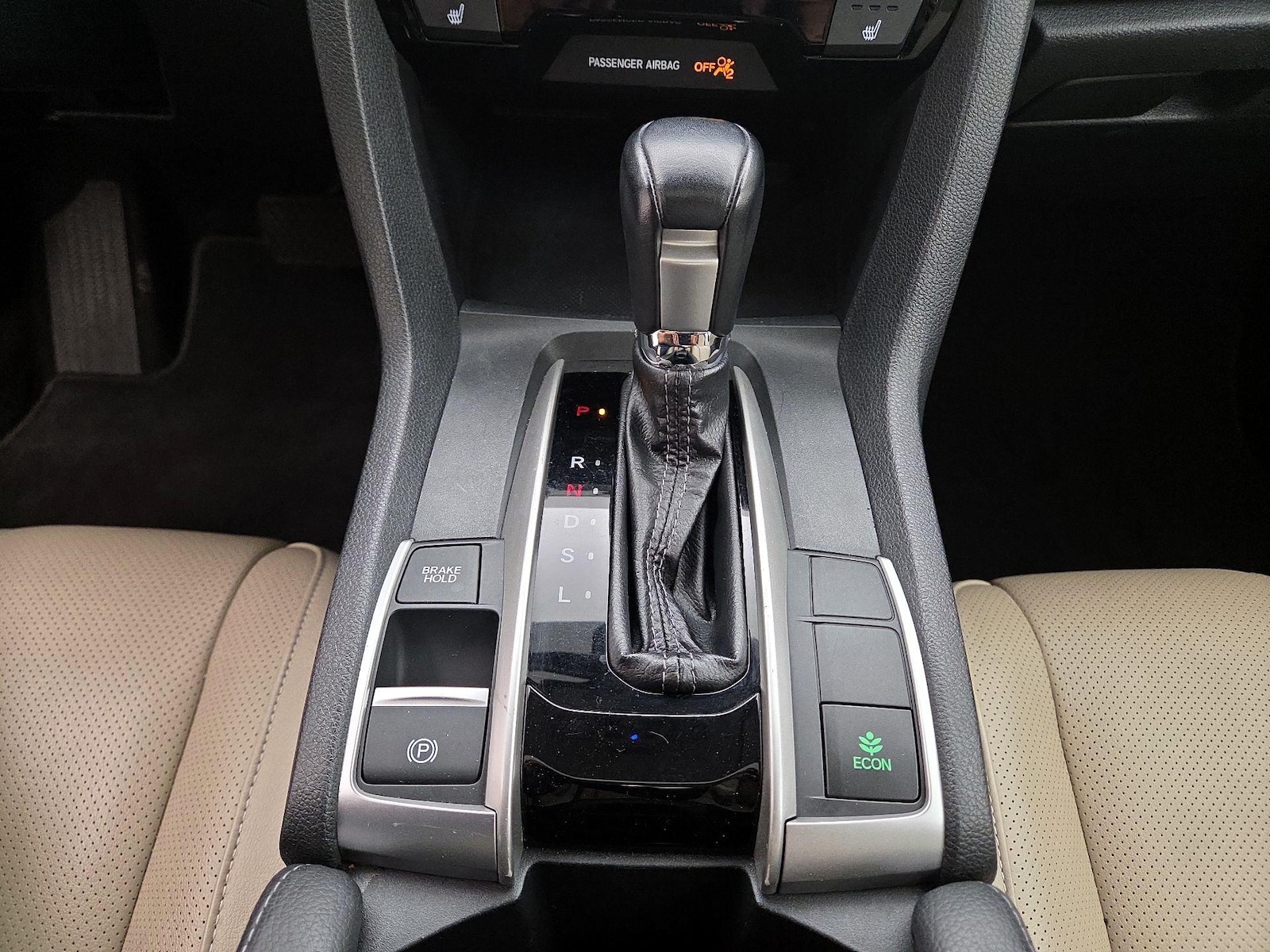 2016 Honda Civic Touring - Photo 18