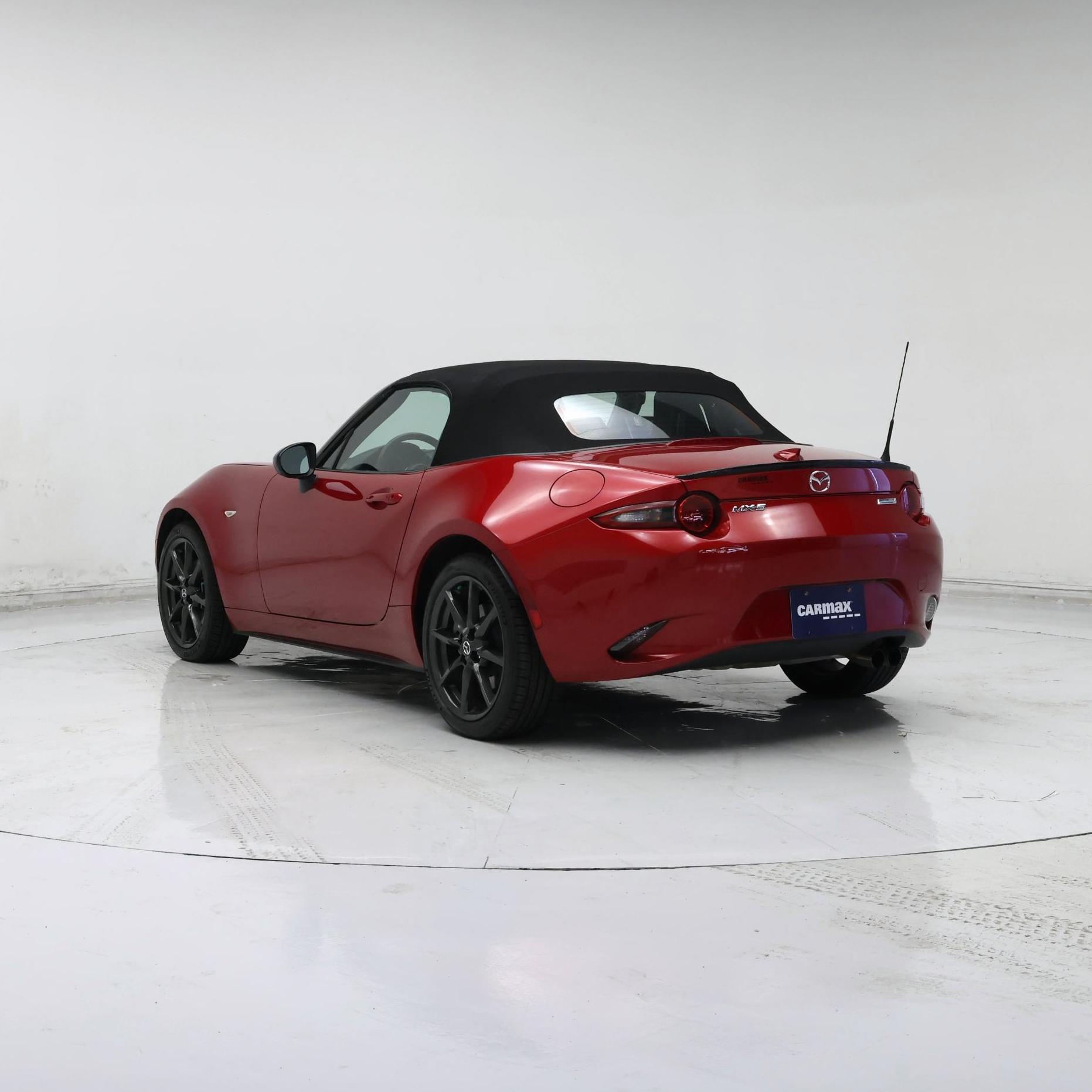 Thumbnail: 2016 Mazda MX-5 Miata - 2