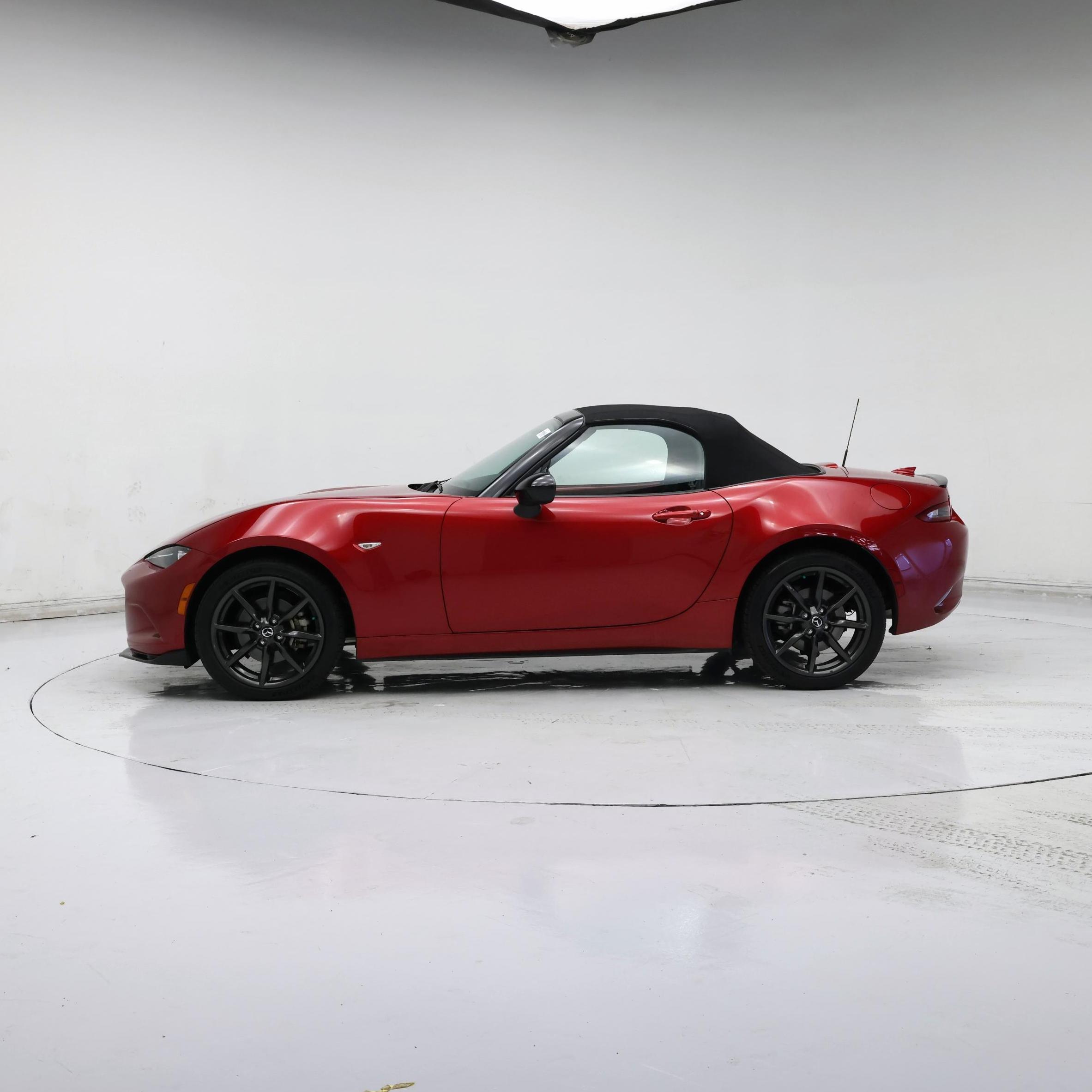 Thumbnail: 2016 Mazda MX-5 Miata - 3