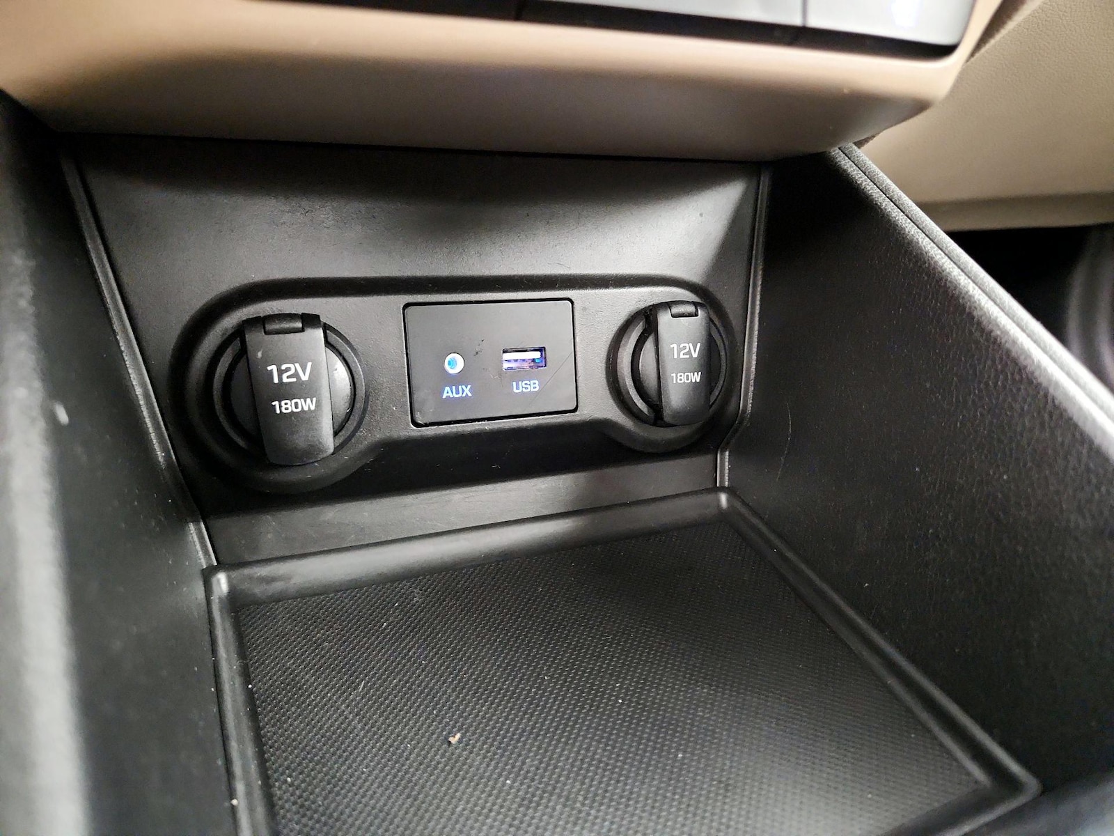 2022 Hyundai Accent Limited - Photo 19