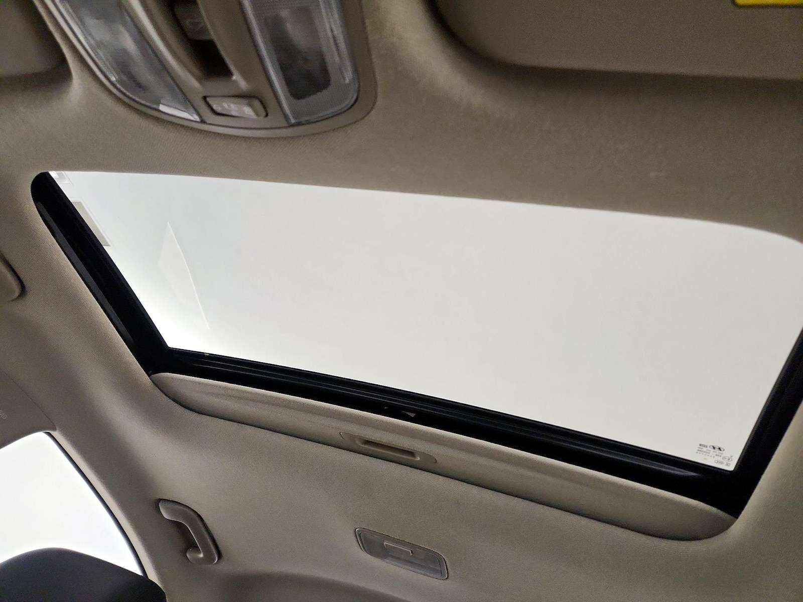 2022 Hyundai Accent Limited - Photo 20