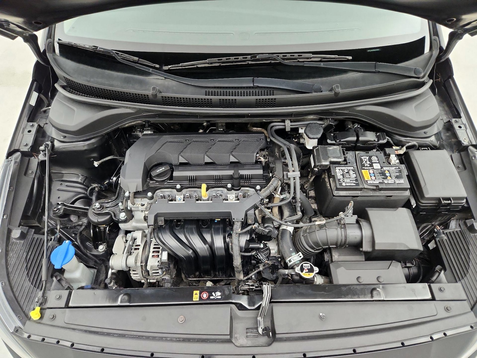 2022 Hyundai Accent Limited - Photo 23