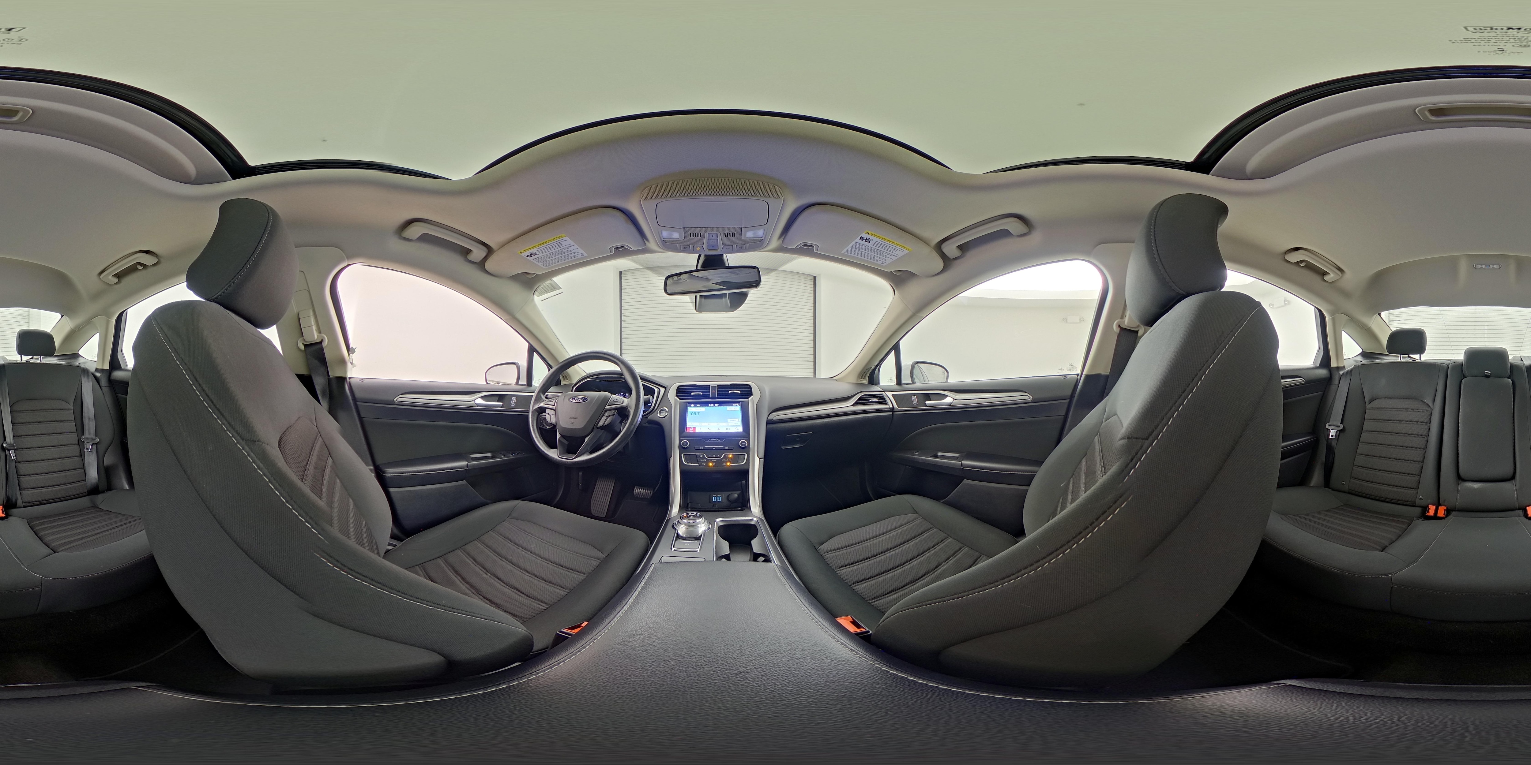 2019 Ford Fusion SE - Photo 26