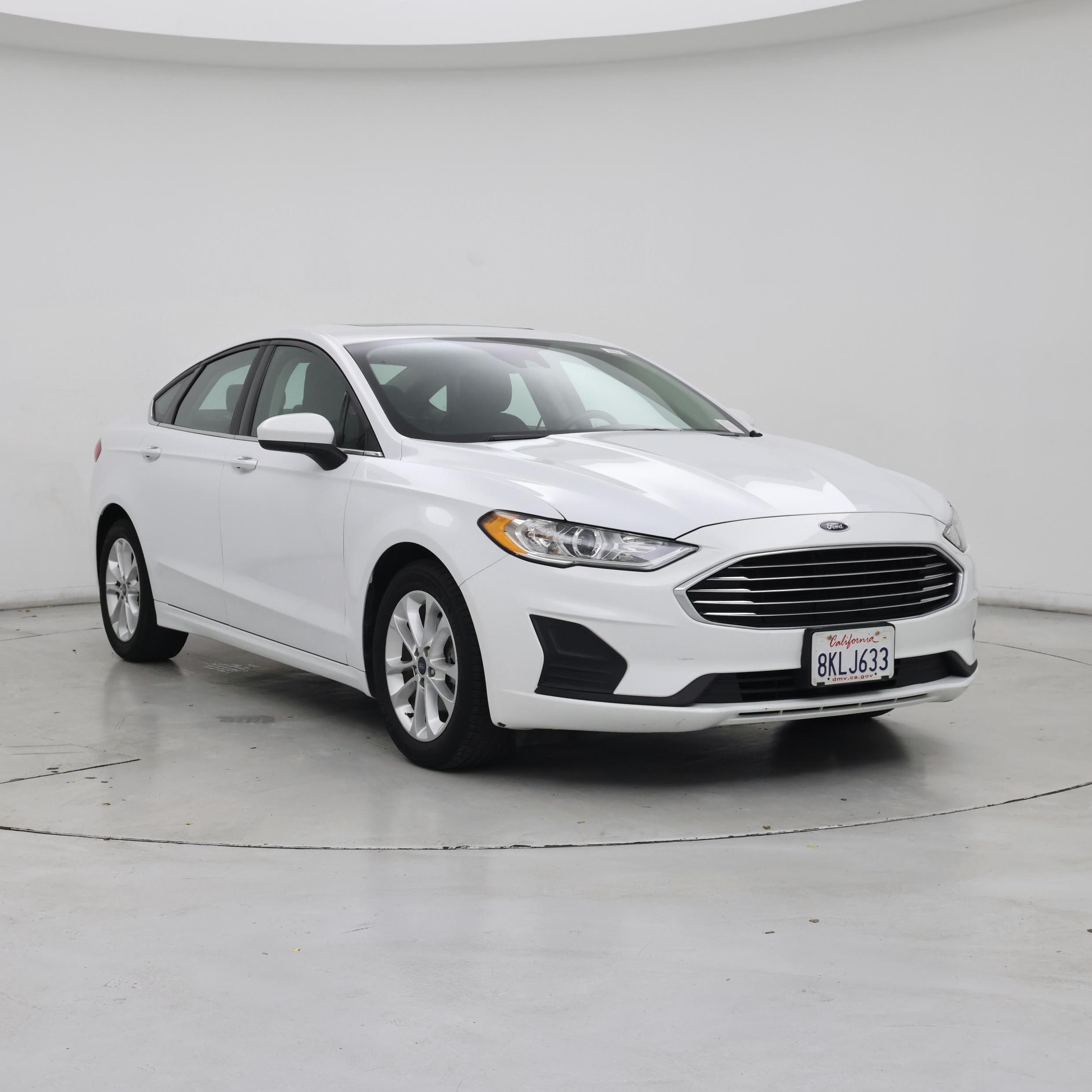 White 2019 Ford Fusion Sedan Front-Wheel Drive Automatic