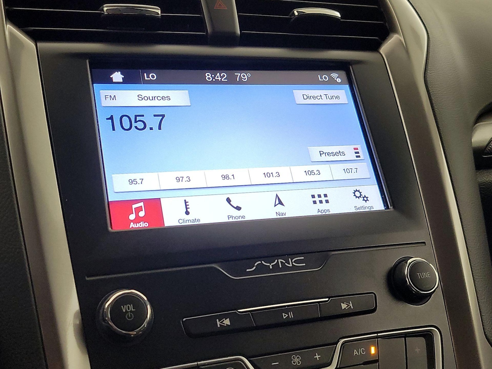 2019 Ford Fusion SE - Photo 17
