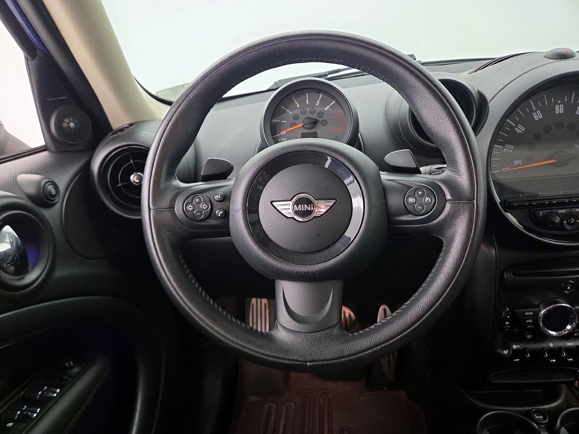 Thumbnail: 2016 MINI Cooper Countryman - 10