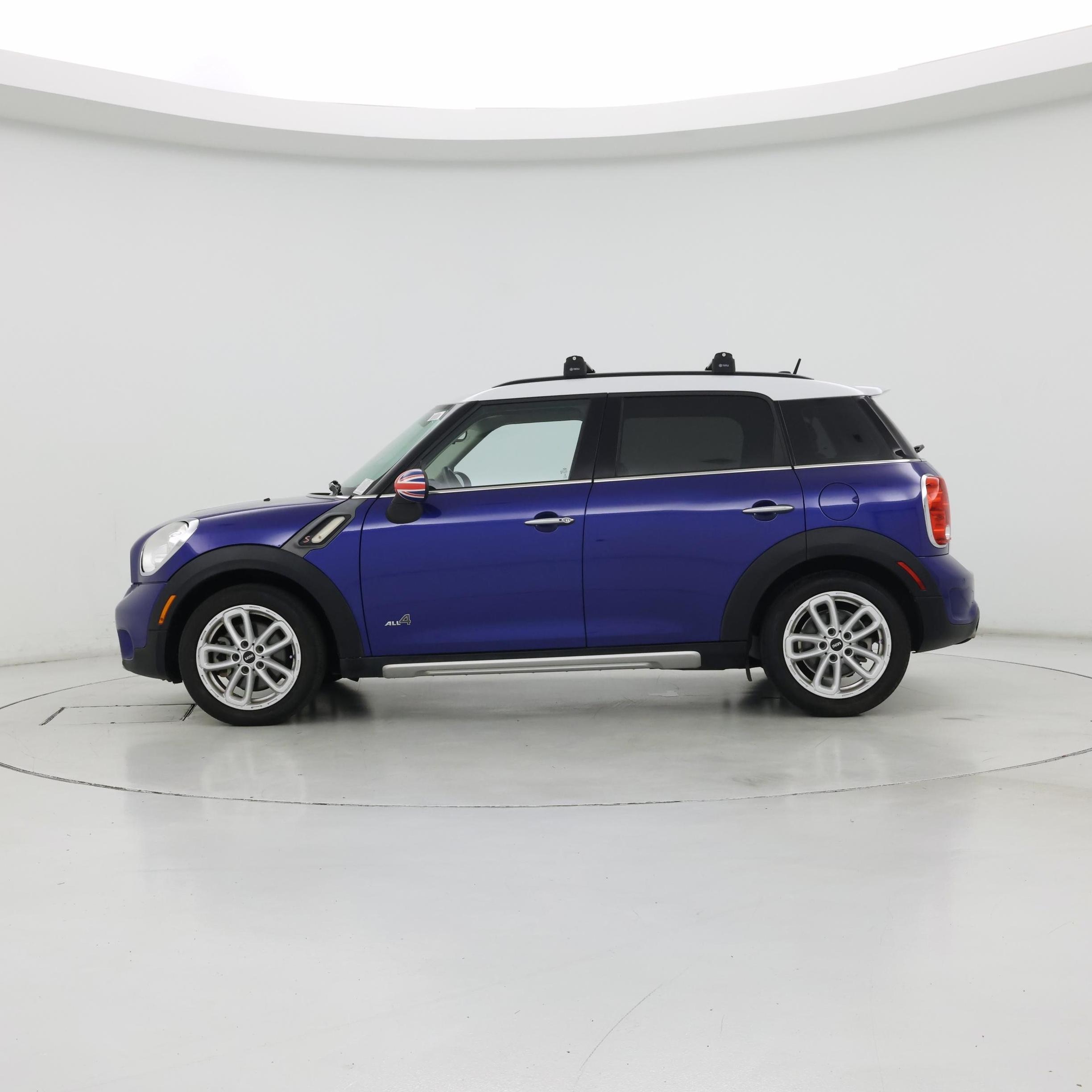 Thumbnail: 2016 MINI Cooper Countryman - 3