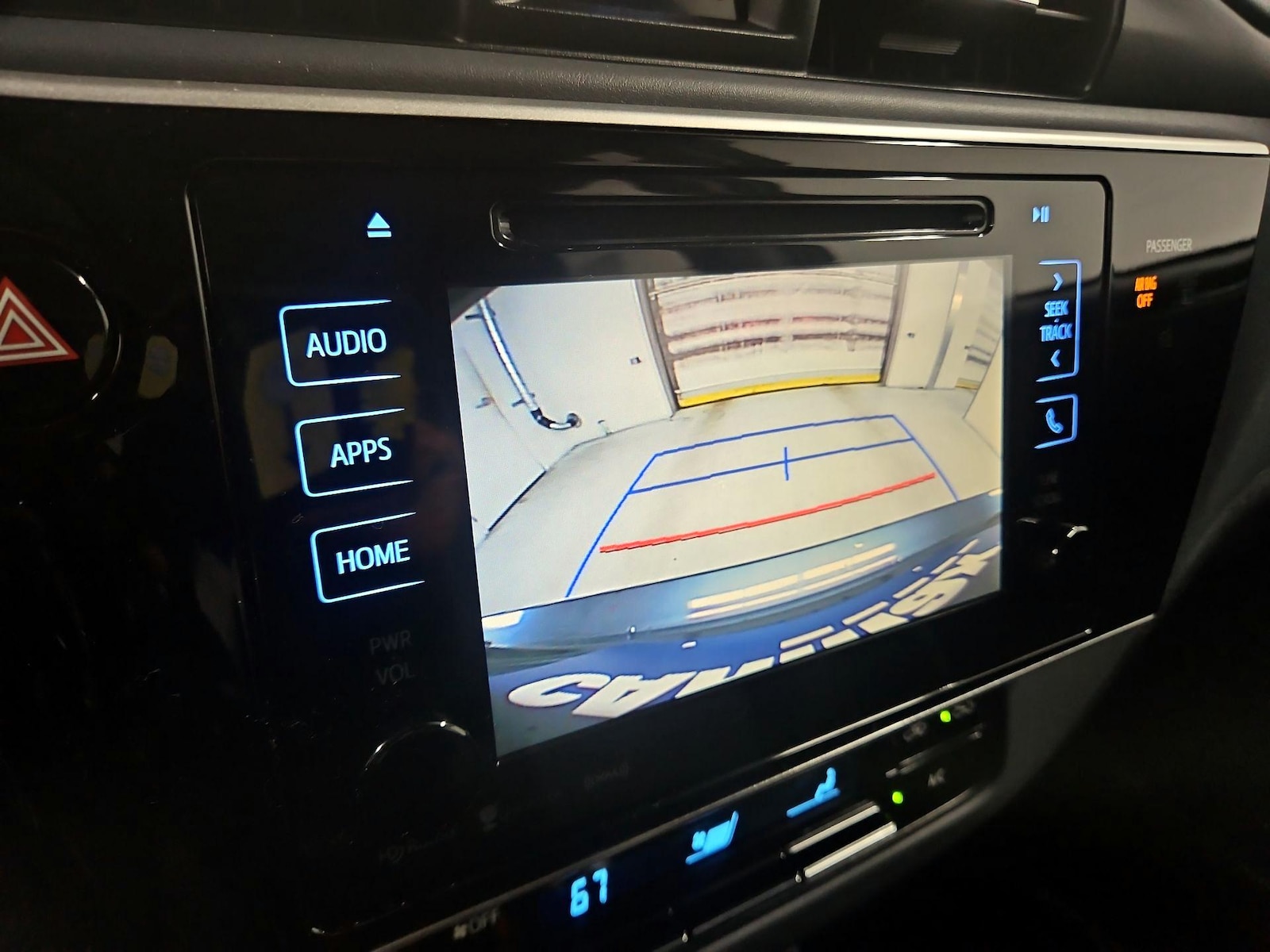 2017 Toyota Corolla XLE - Photo 15